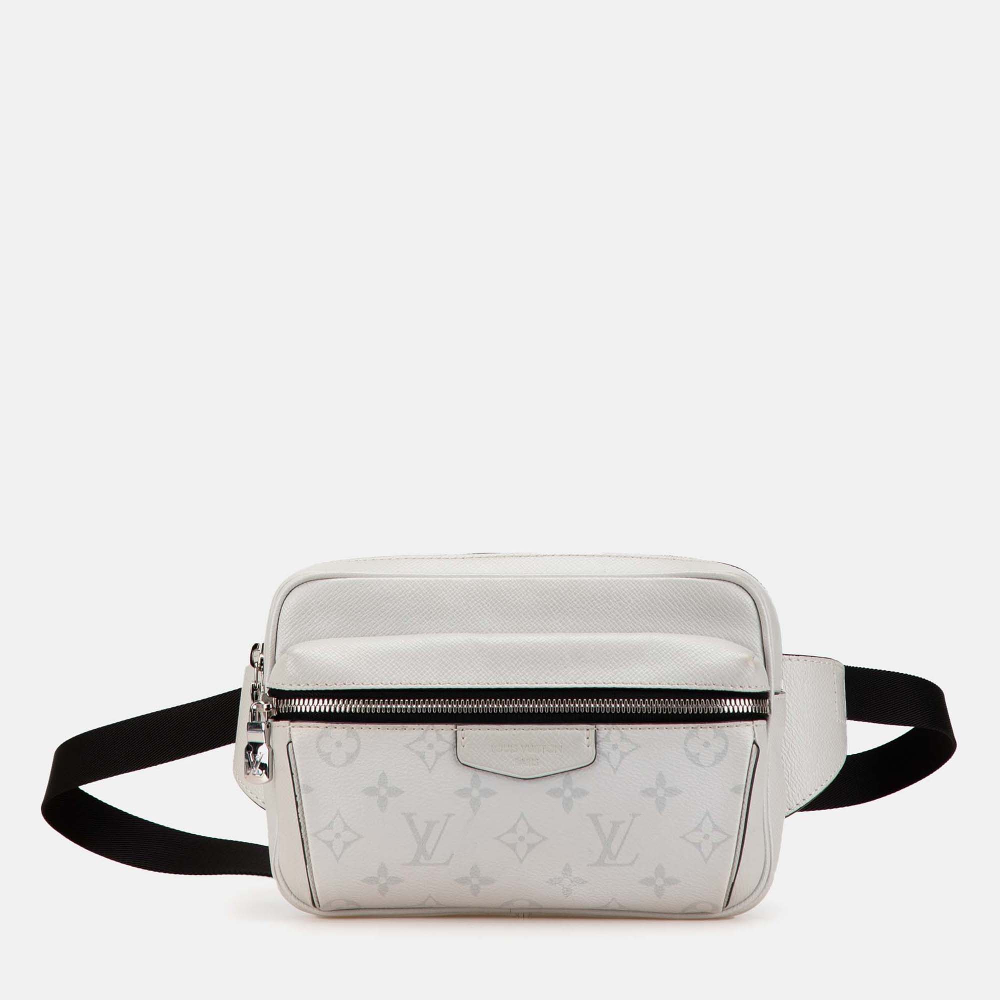 

Louis Vuitton White Monogram Taigarama Outdoor Bumbag