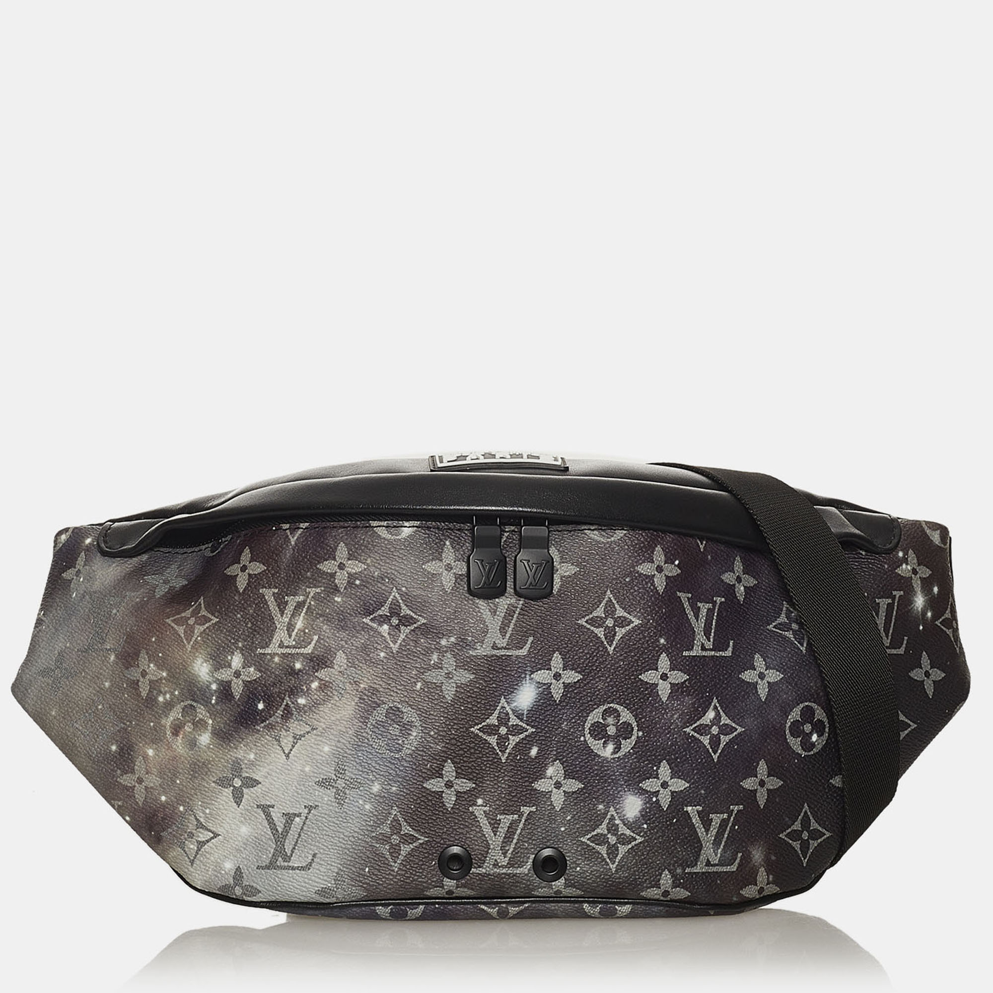 

Louis Vuitton Monogram Galaxy Discovery Bumbag, Black