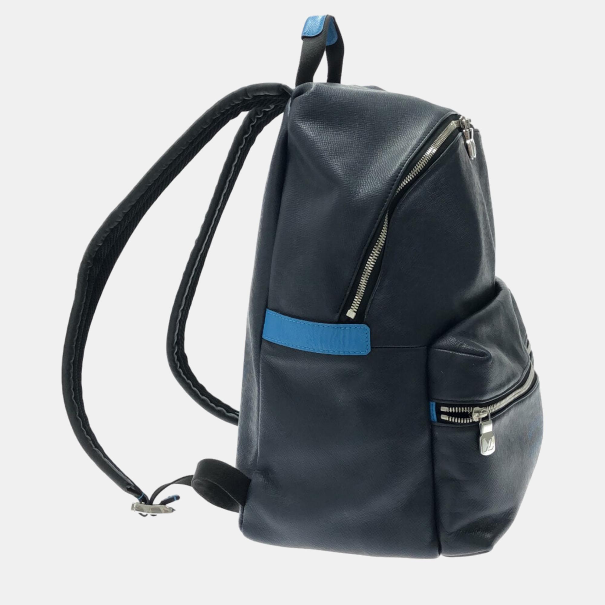 

Louis Vuitton Navy Blue Articles de Voyage Taiga Discovery Backpack PM