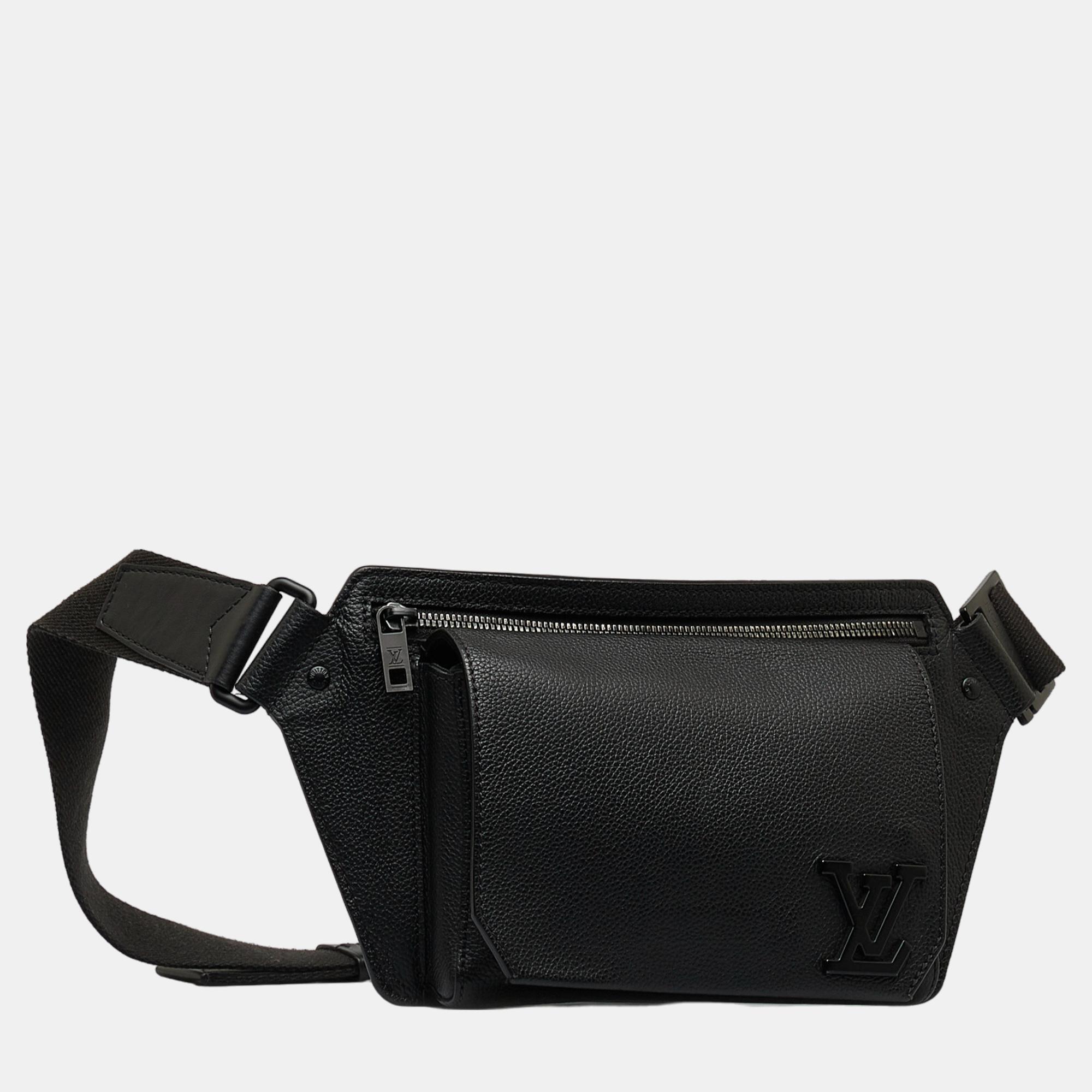 

Louis Vuitton Black Aerogram Takeoff Sling