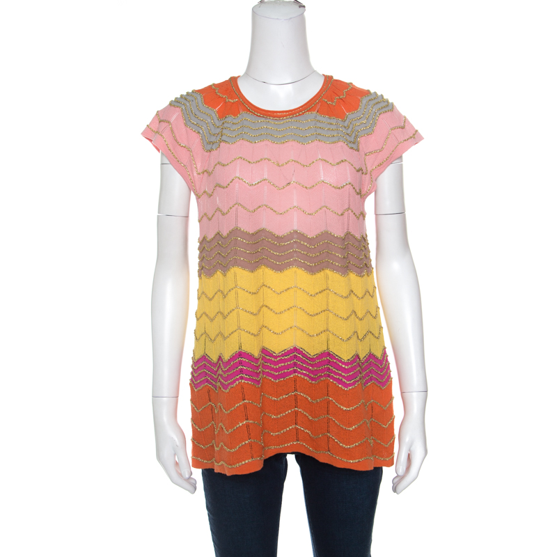 مملوكة مسبقًا توب إم ميزوني تريكو لوريكس نمط شيفرون متعدد الألوان بأكمام قصيرة L