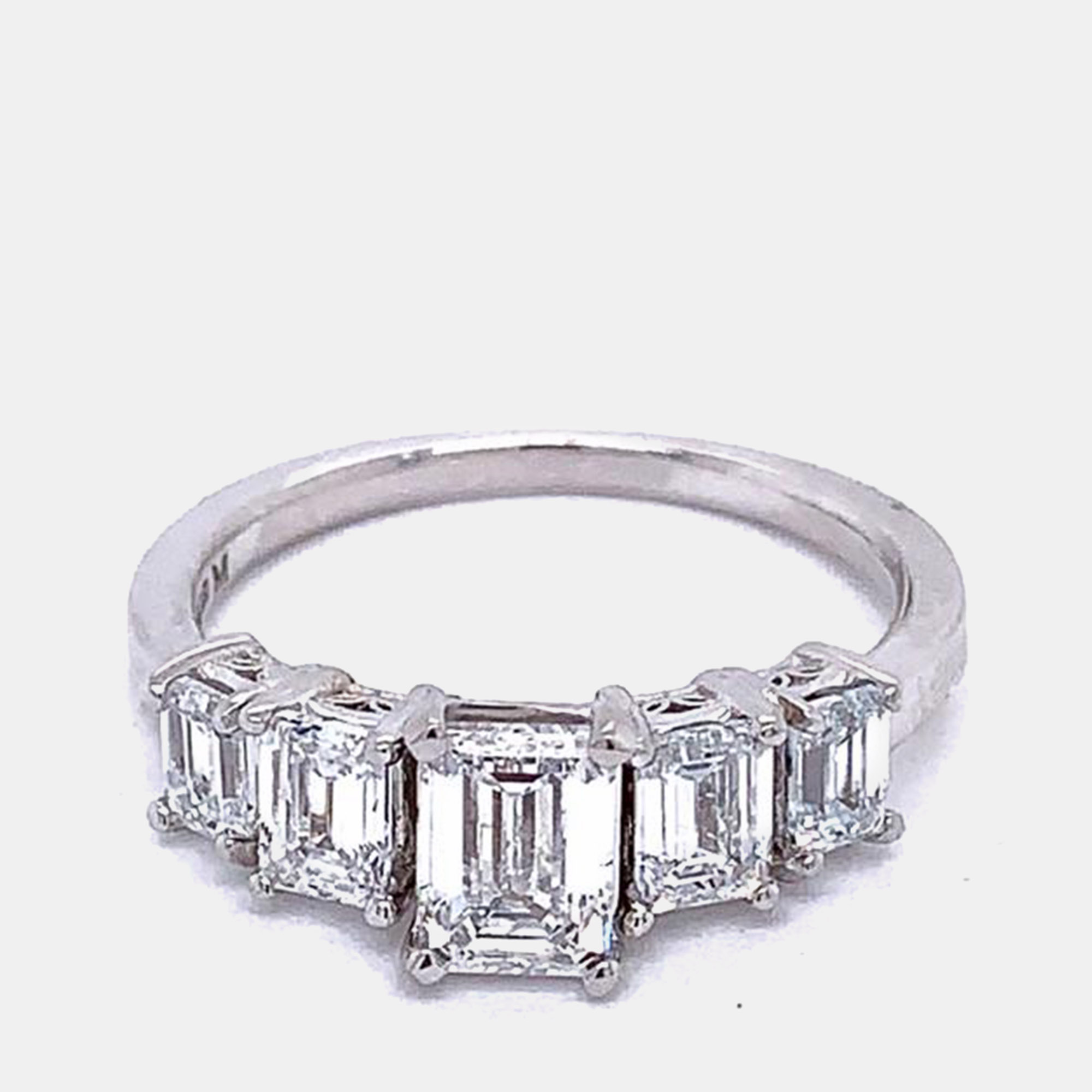 Pre-owned Made By Man 14k Lab Grown Diamonds Emerald Solitaire Ring (1 1/2ctw) Us 7