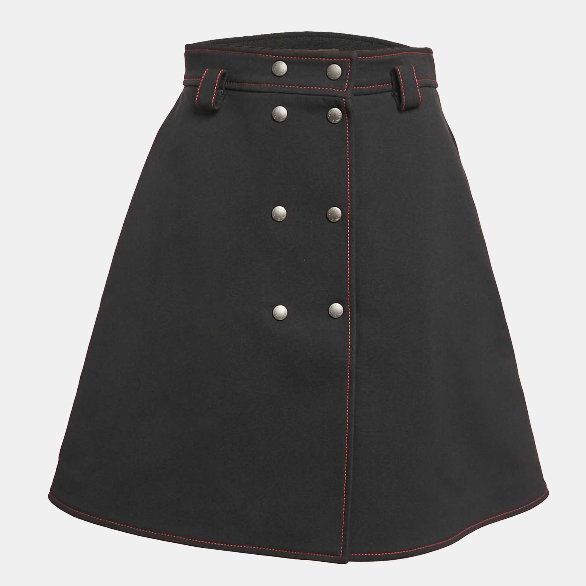 

Louis Vuitton Black Crepe Buttoned Mini Skirt M