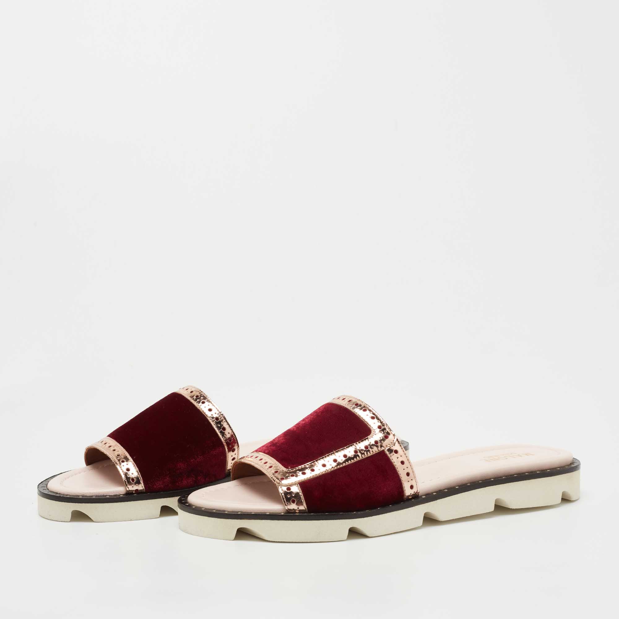 

Malone Souliers Burgundy/Metallic Velvet and Foil Leather Flat Slides Size