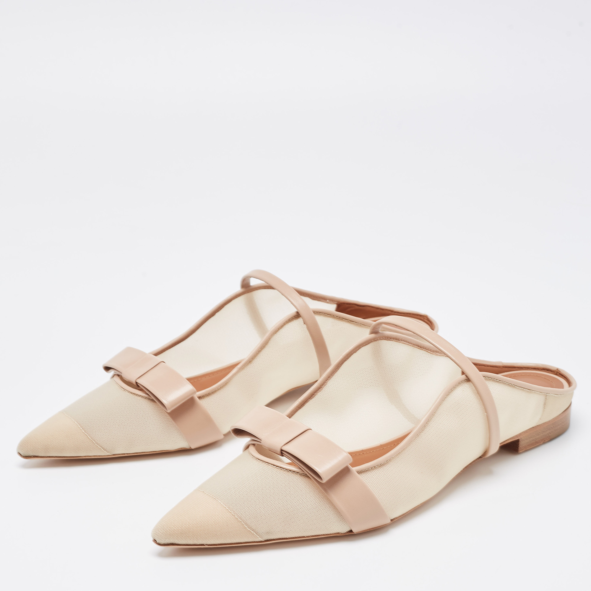 

Malone Souliers Beige Mesh and Leather Marguerite Bow Flat Mules Size
