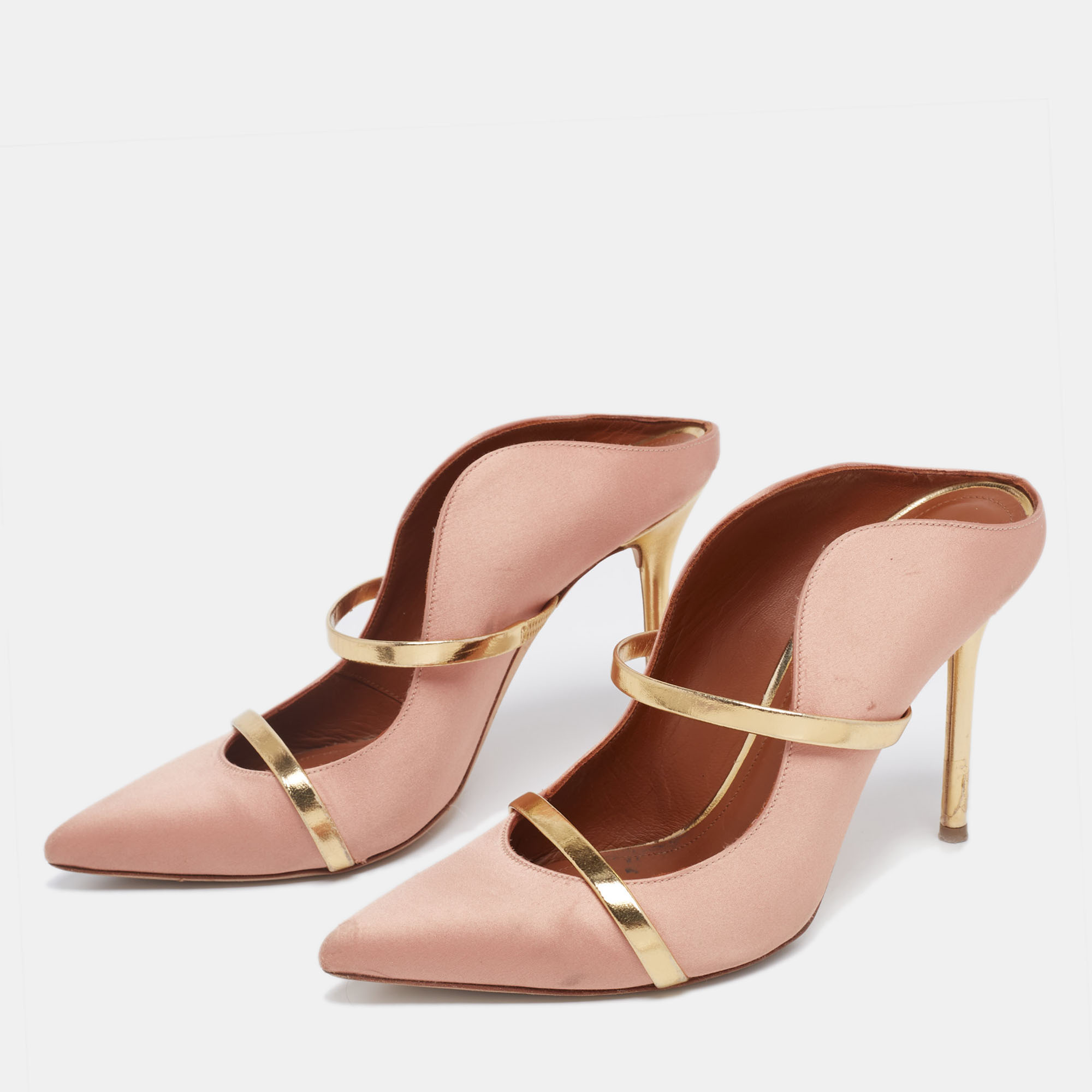 

Malone Souliers Peach Pink/Gold Satin and Leather Maureen Pumps Size