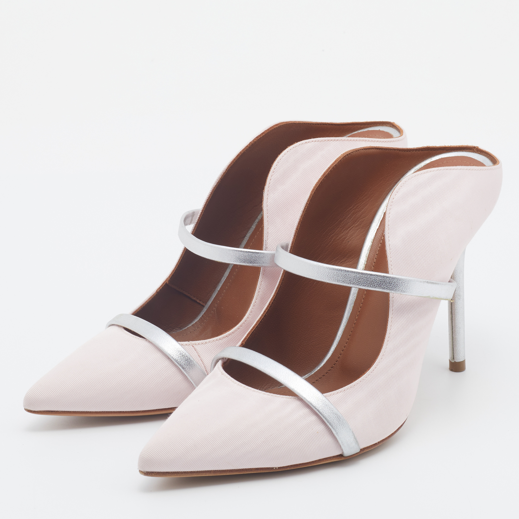 

Malone Souliers Light Pink/Silver Fabric And Leather Maureen Pointed Toe Mules Size