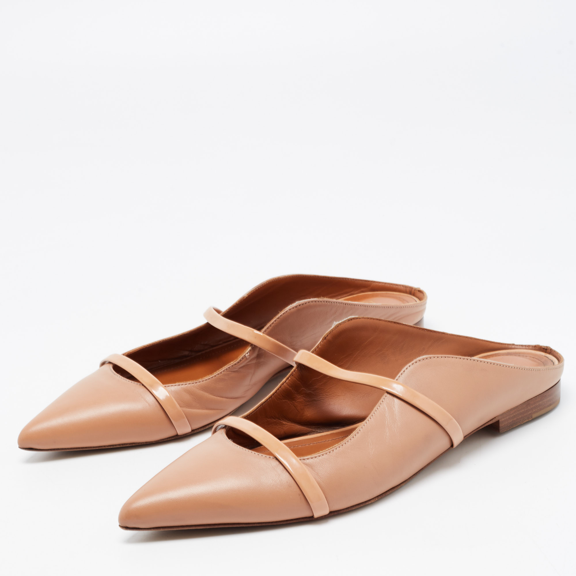 

Malone Souliers Beige Leather and Patent Maureen Flat Mules Size