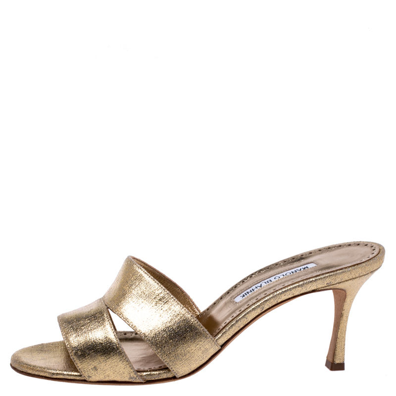 

Manolo Blahnik Metallic Gold Leather Lacopo Open Toe Sandals Size