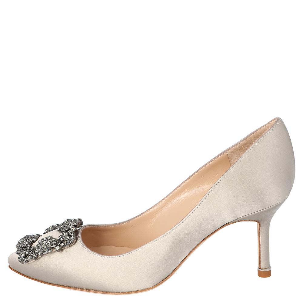 

Manolo Blahnik Beige Satin Hangisi Crystal Embellished Pumps Size