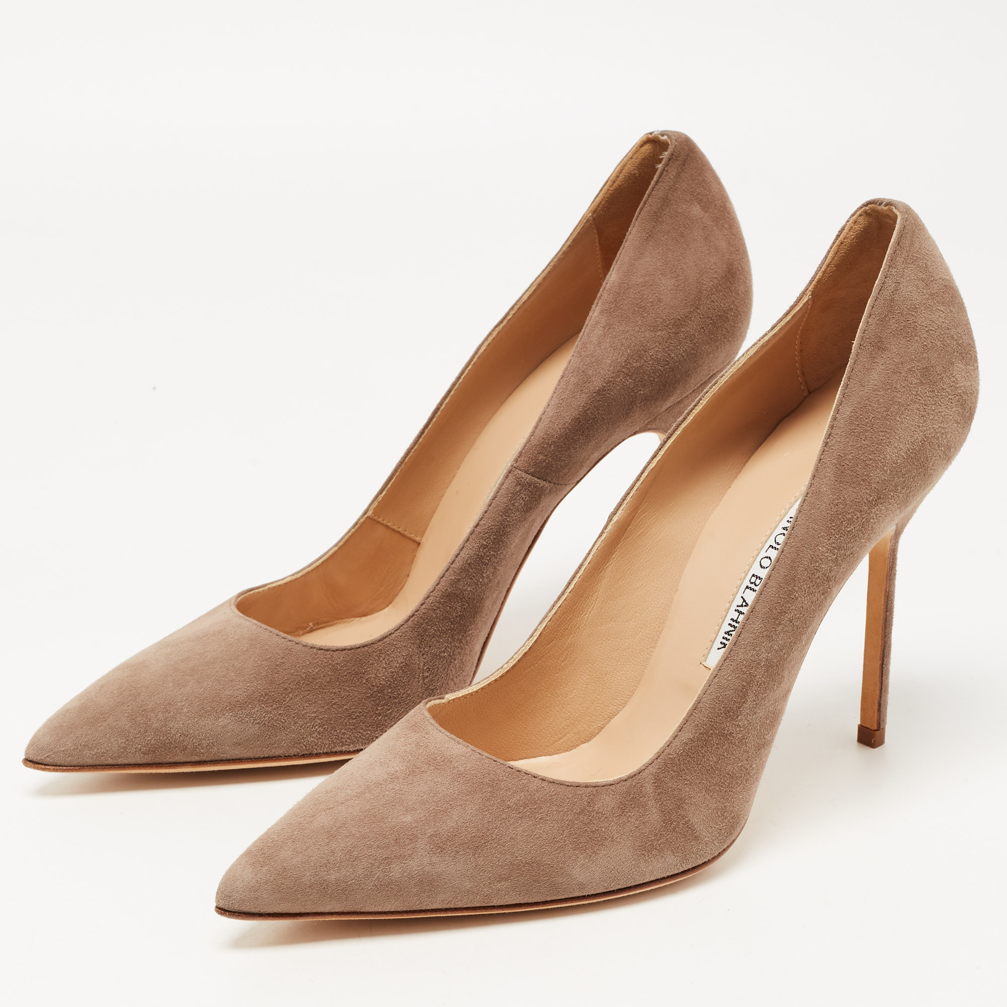 

Manolo Blahnik Brown Suede BB Pumps Size