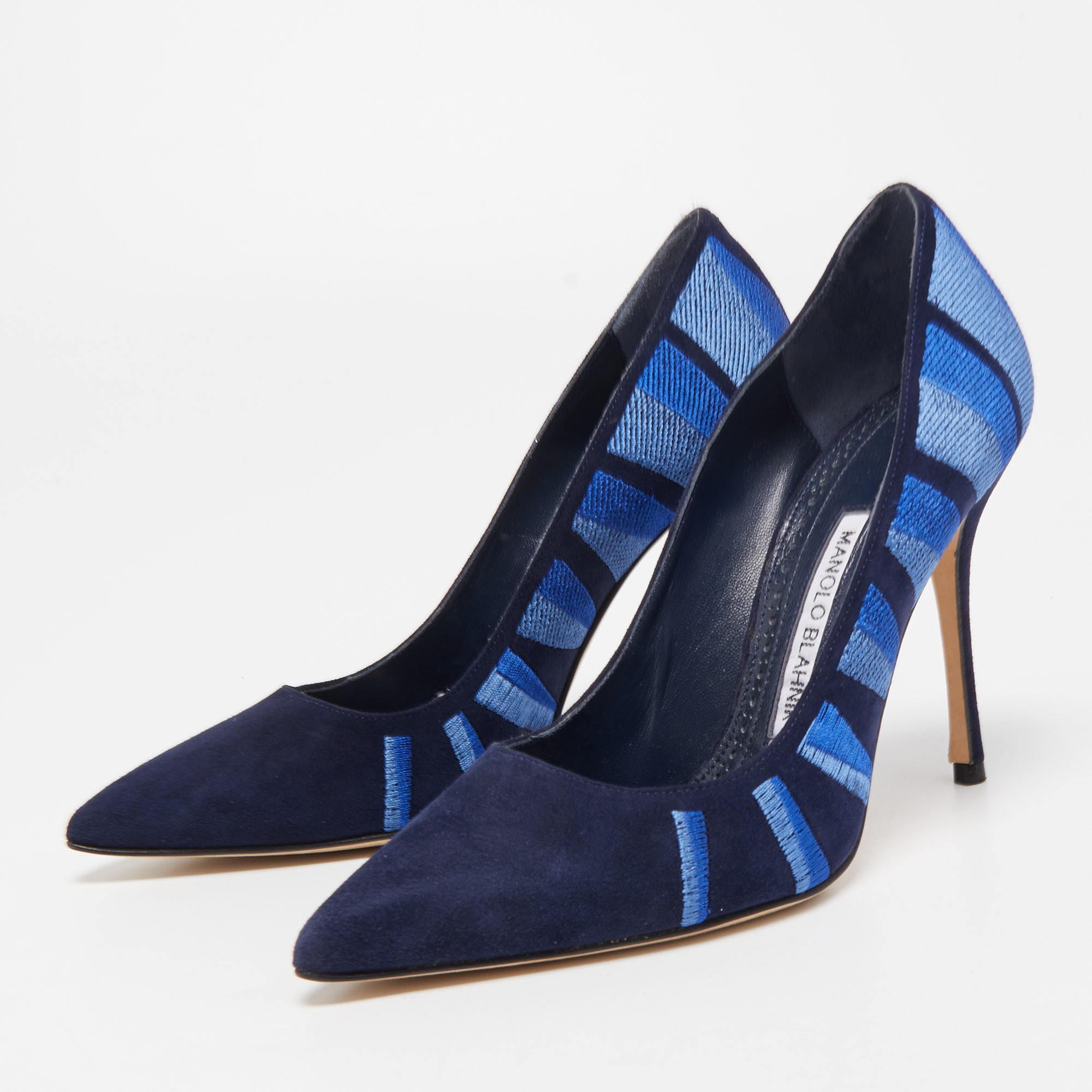 

Manolo Blahnik Blue Suede Embroidered BB Pumps Size