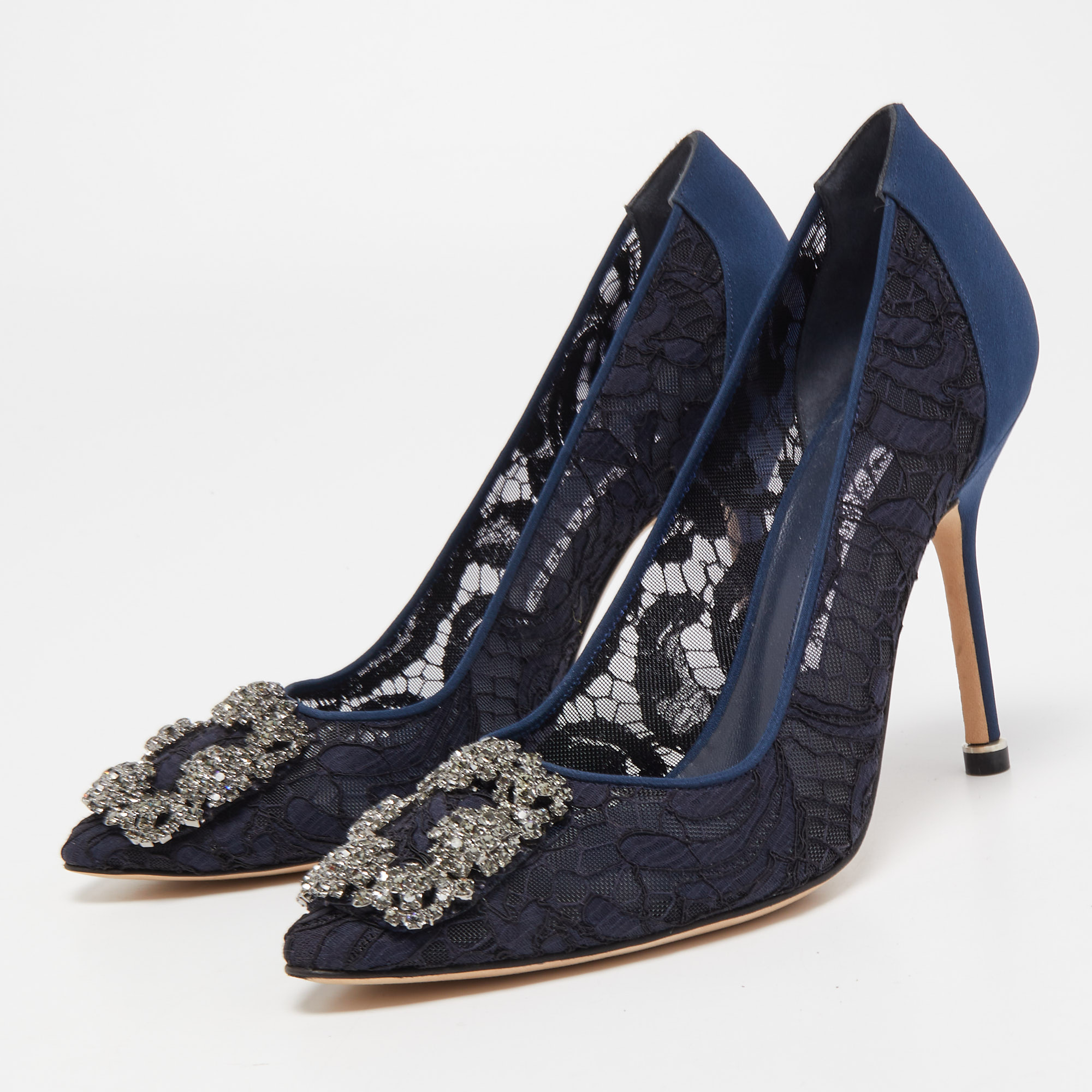 

Manolo Blahnik Navy Blue/Black Lace and Satin Hangisi Pumps Size