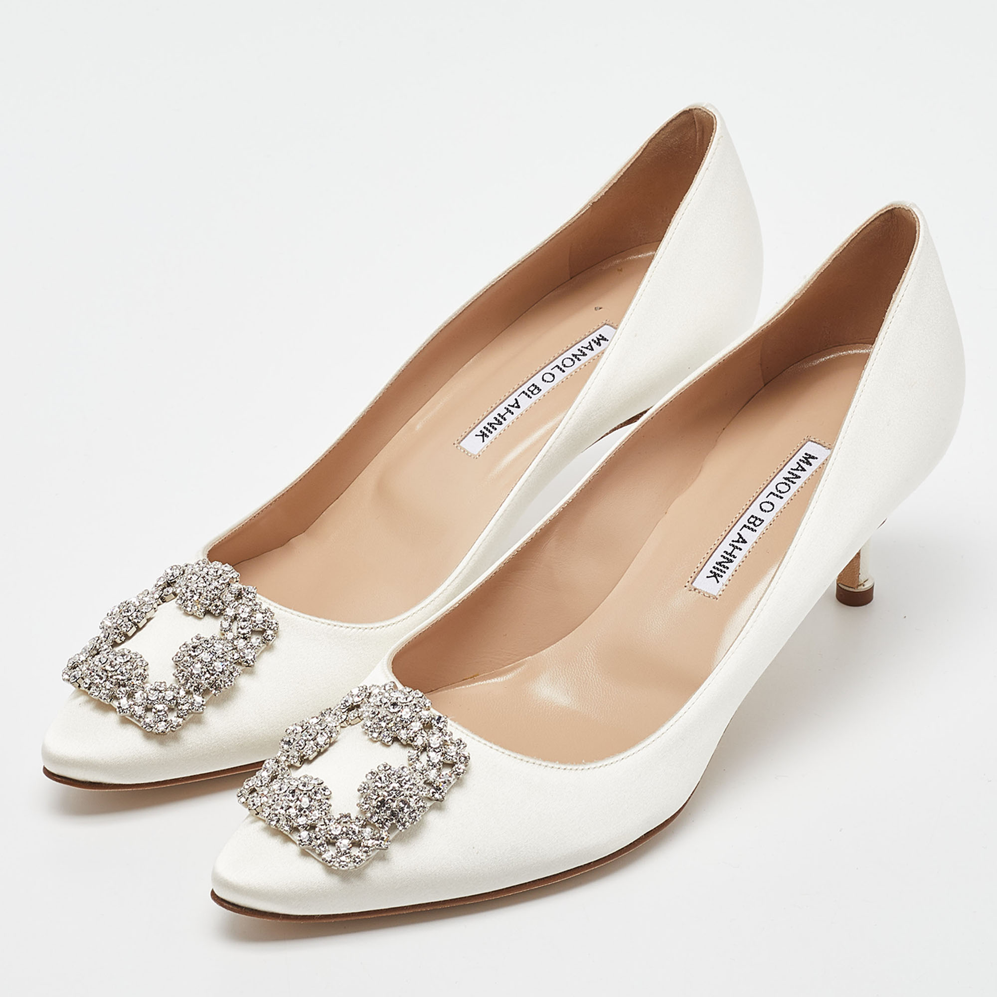 

Manolo Blahnik White Satin Hangisi Pumps Size