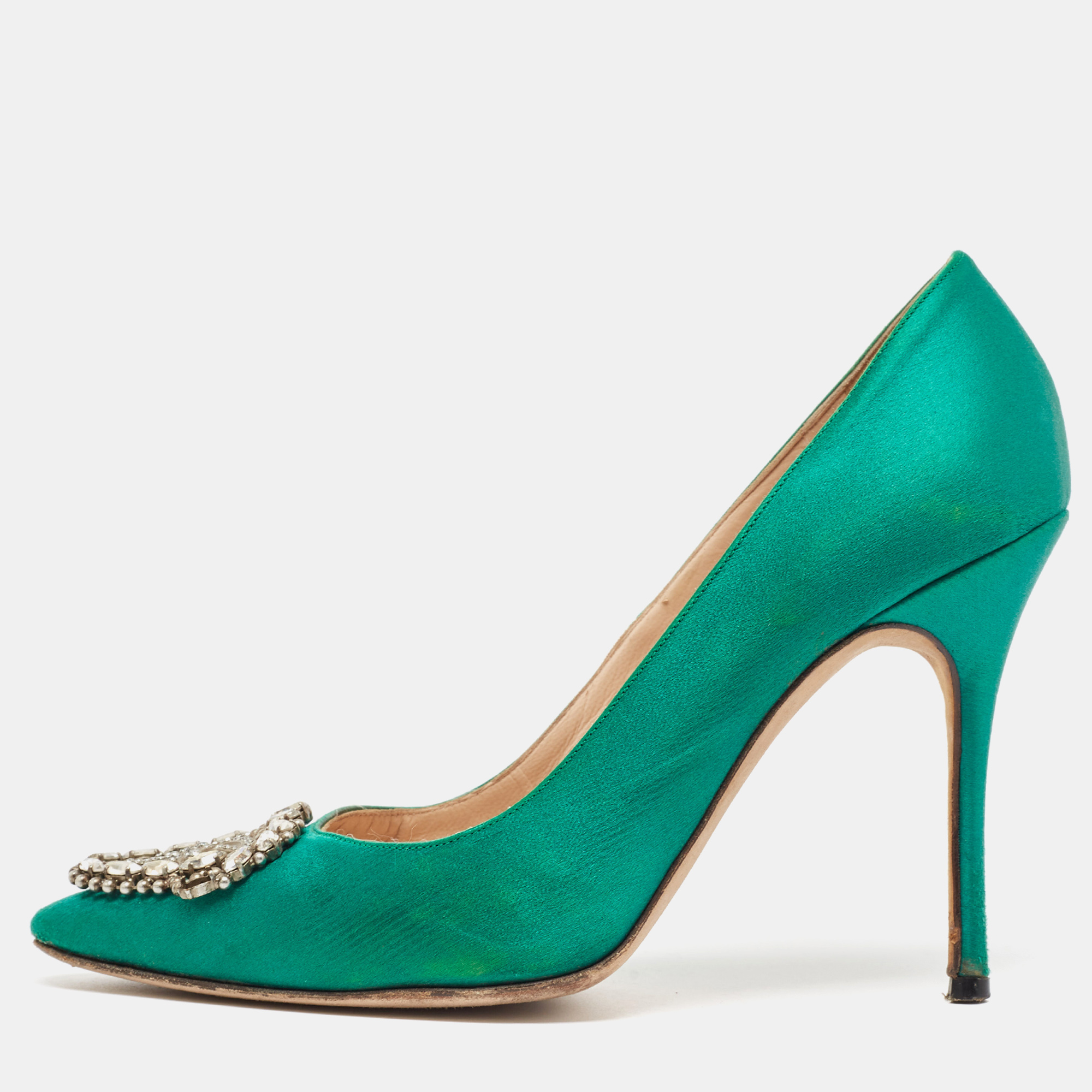 

Manolo Blahnik Green Satin Okkaava Pumps Size