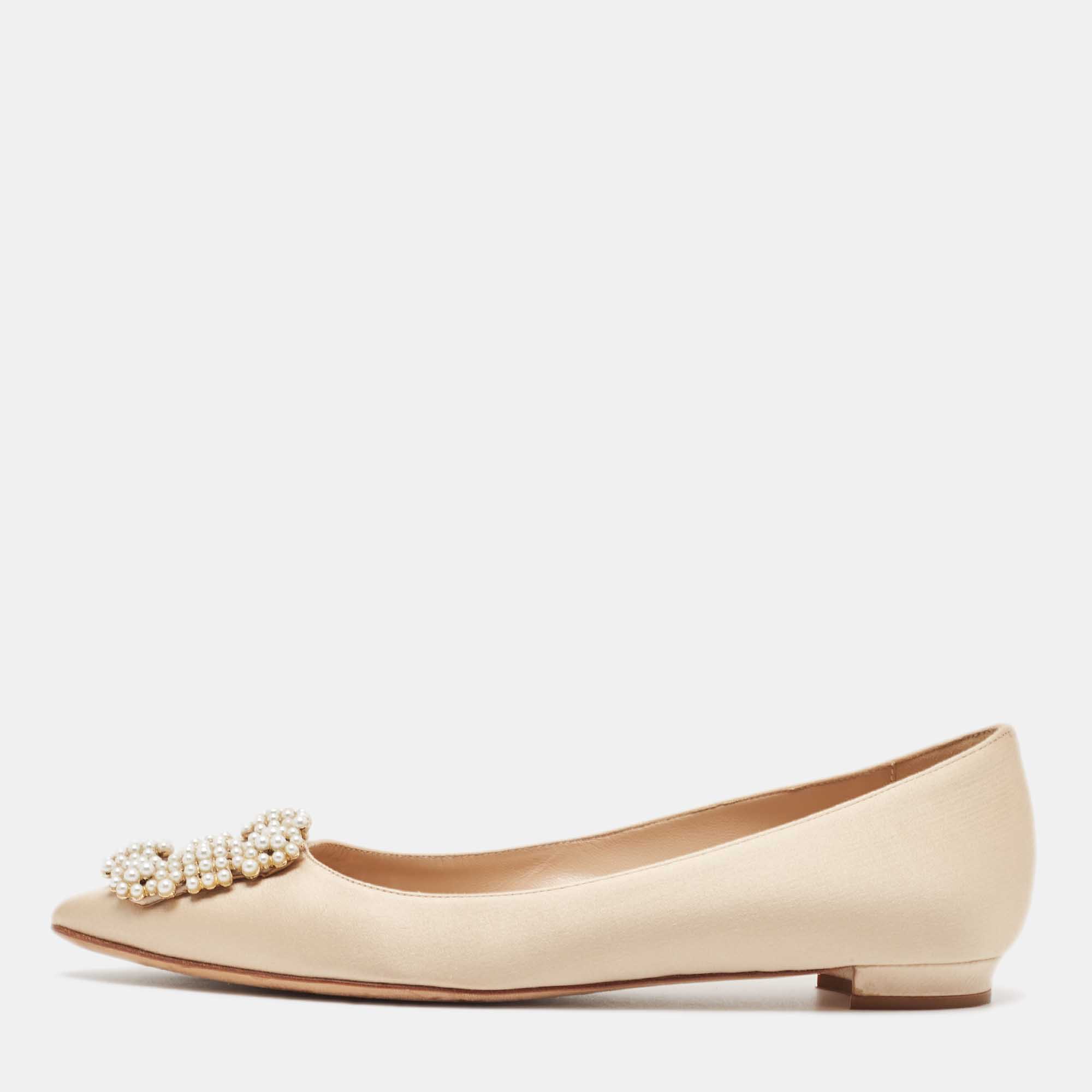 

Manolo Blahnik Beige Satin Hangisi Ballet Flats Size