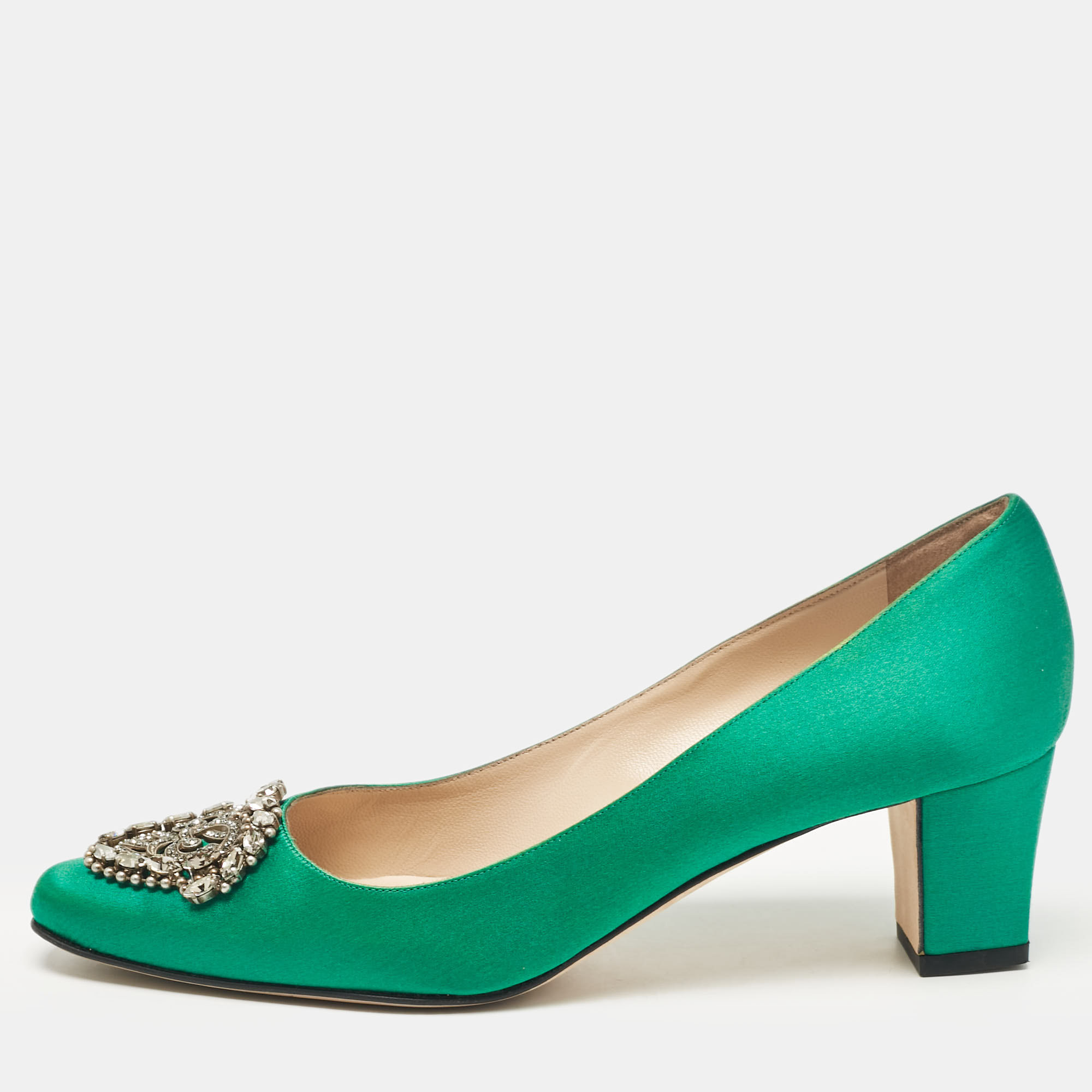 

Manolo Blahnik Green Satin Okkaava Crystal Embellished Pumps Size