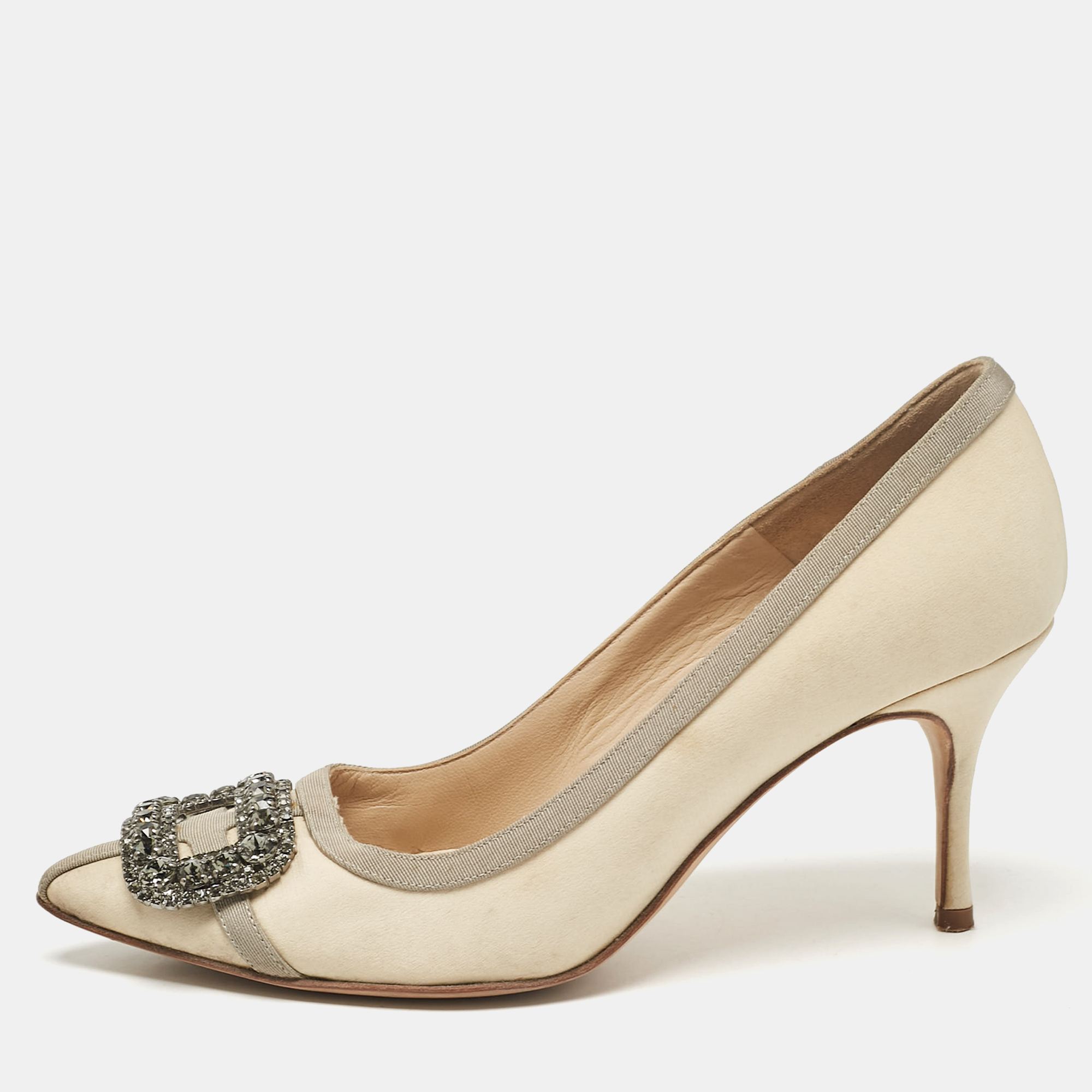 

Manolo Blahnik Cream/Grey Canvas and Fabric Gotrian Pumps Size