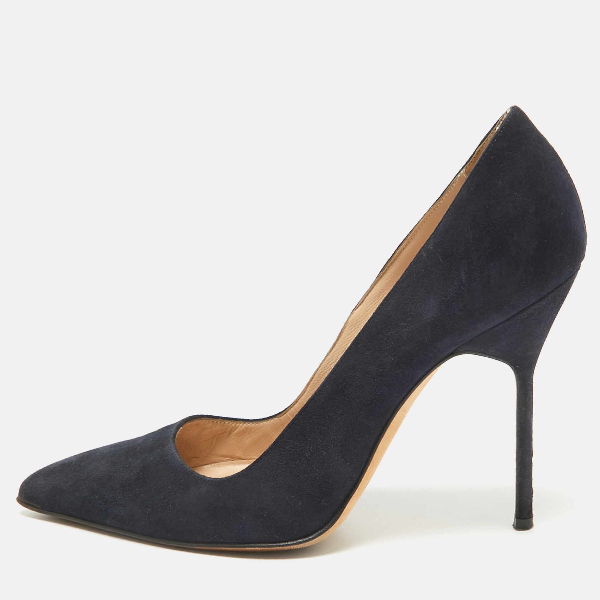 

Manolo Blahnik Navy Blue Suede BB Pumps Size