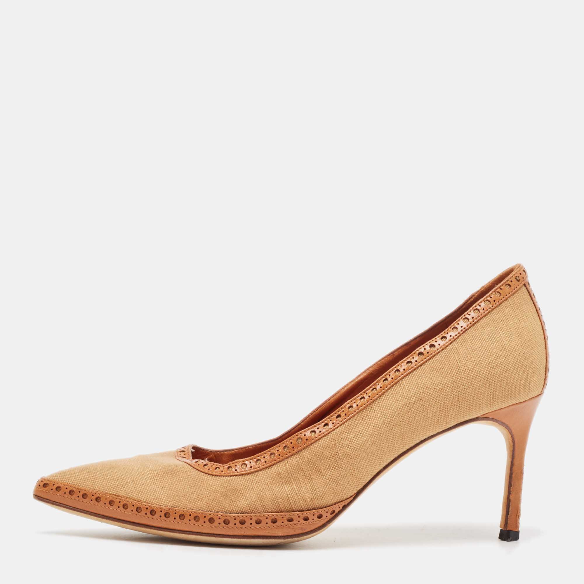 

Manolo Blahnik Brown Canvas and Leather Pointed Toe Pumps Size