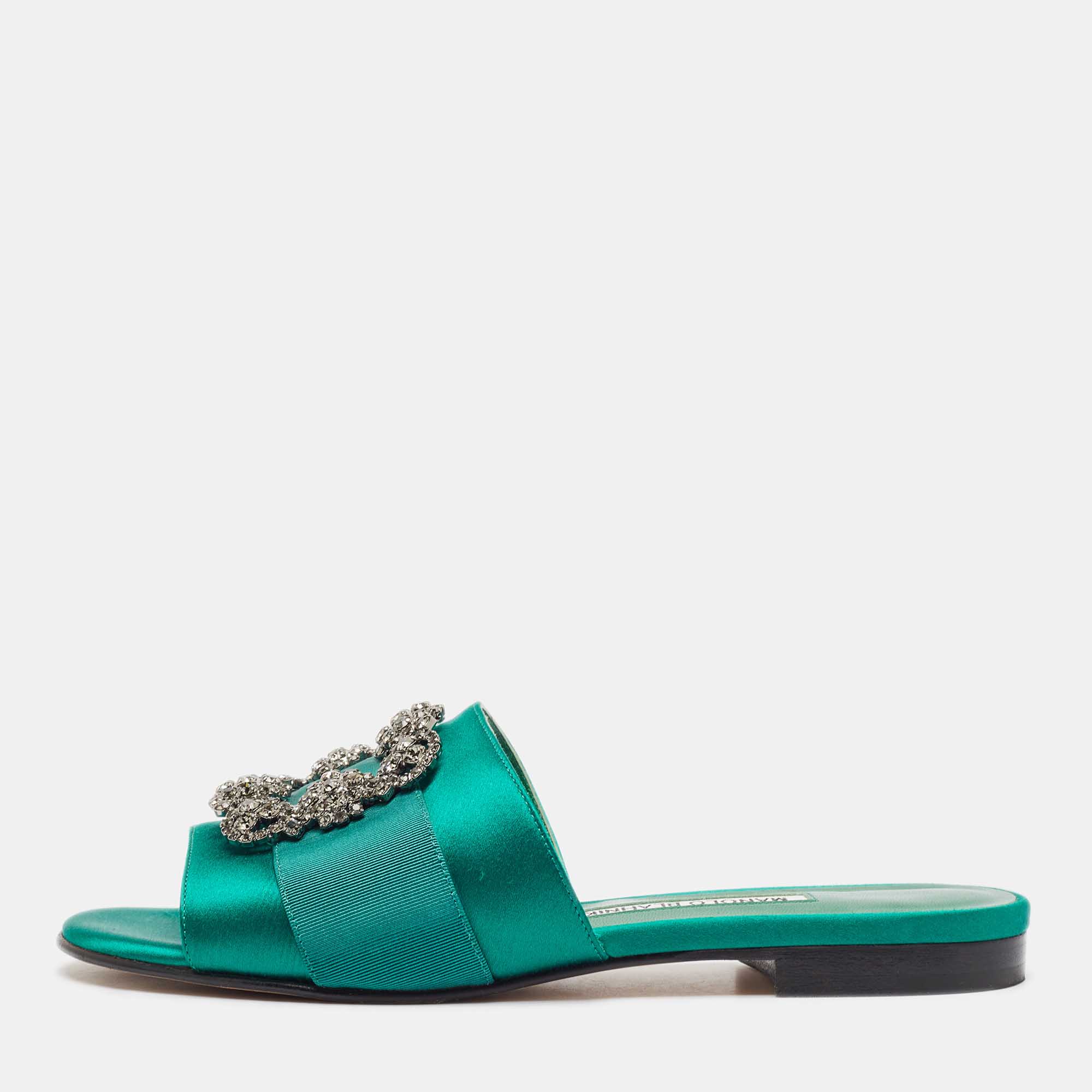 

Manolo Blahnik Green Canvas and Satin Martamod Flat Slides Size