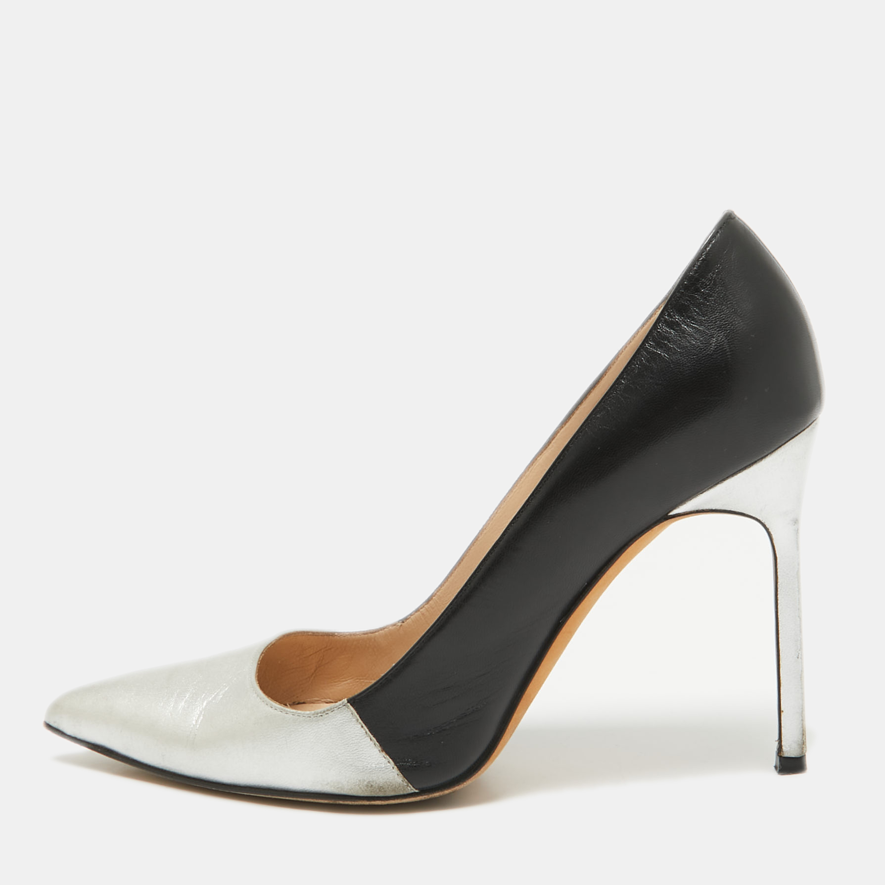 

Manolo Blahnik Silver/Black Leather BB Pumps Size