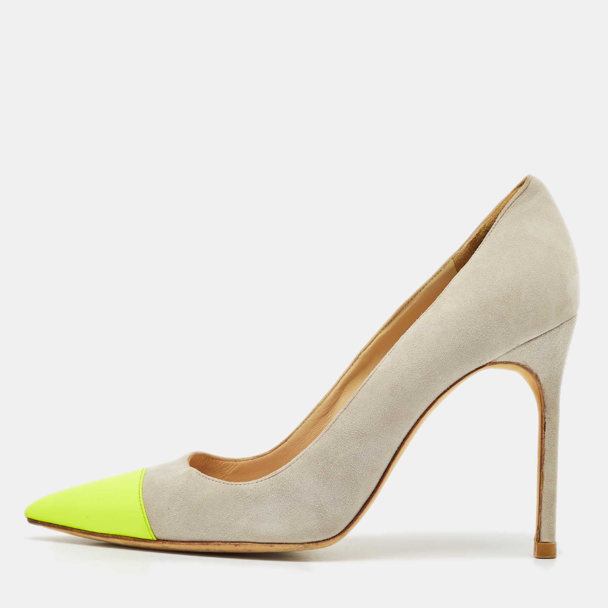 

Manolo Blahnik Grey/Green Suede BB Pointed Toe Pumps Size