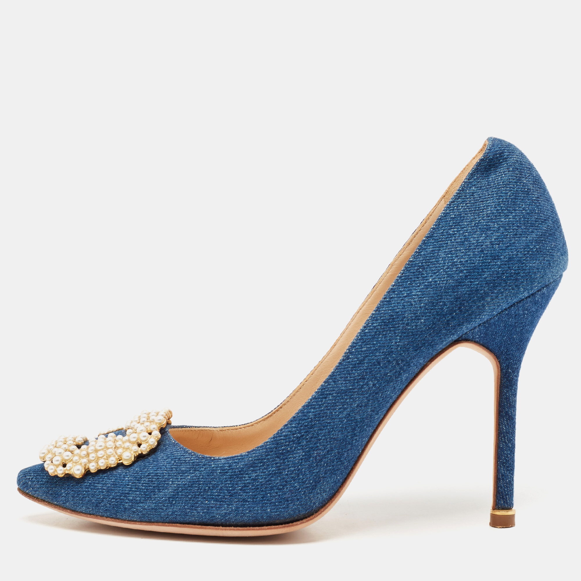 

Manolo Blahnik Blue Denim Pearl Embellished Hangisi Pumps Size