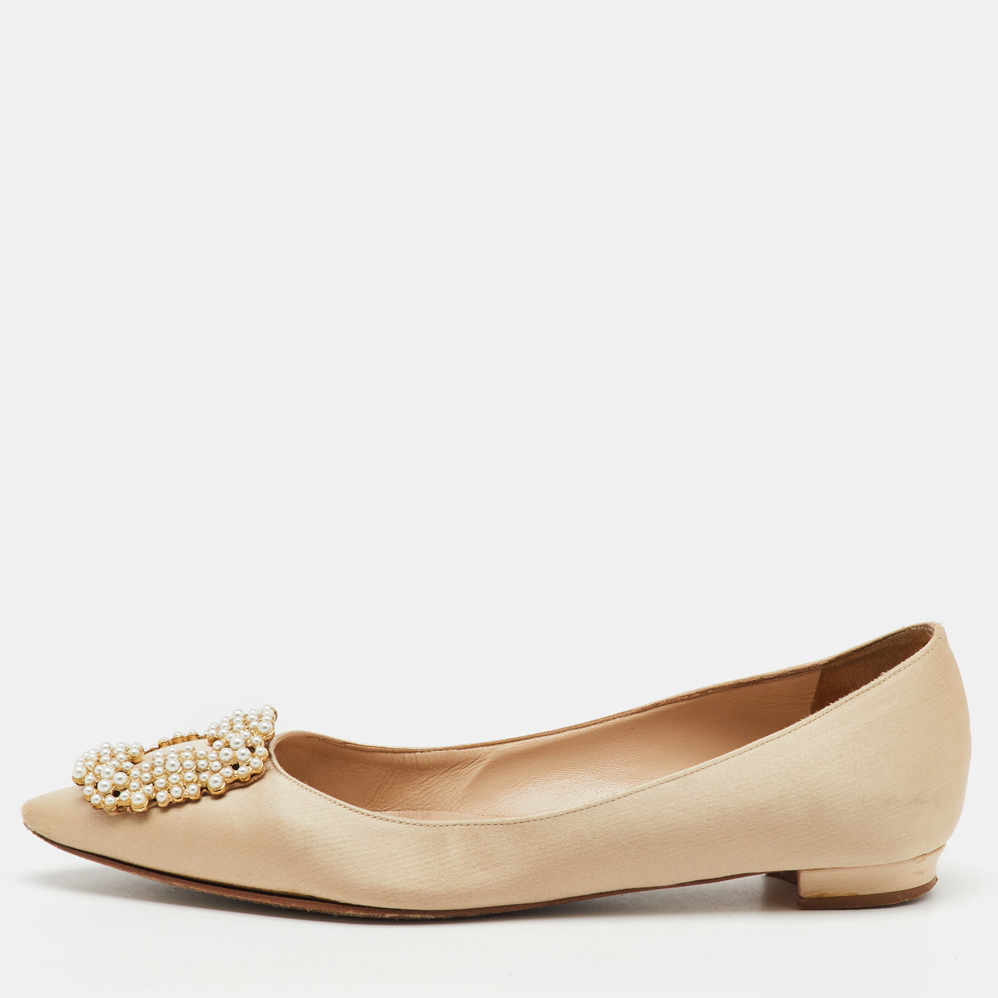 

Manolo Blahnik Champange Satin Hangisi Ballet Flats Size, Beige