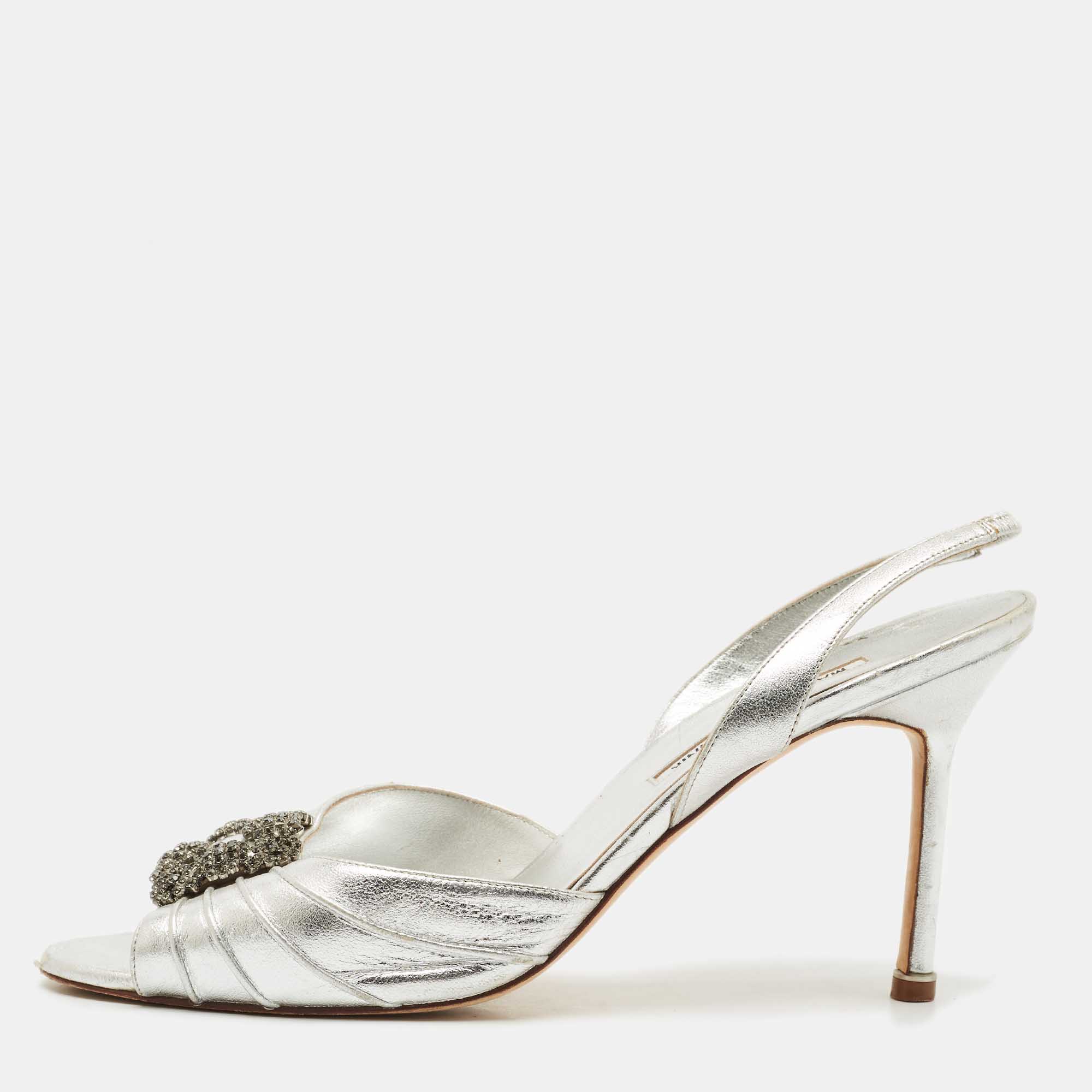 

Manolo Blahnik Silver Leather Cassia Slingback Sandals Size