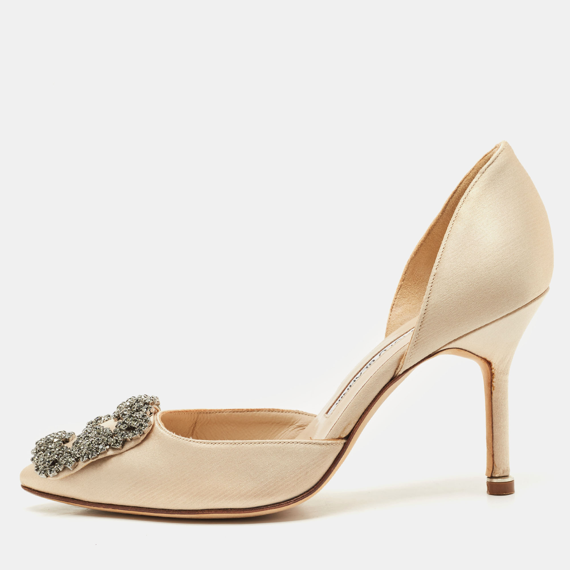 

Manolo Blahnik Beige Satin Hangisido D'orsay Pumps Size