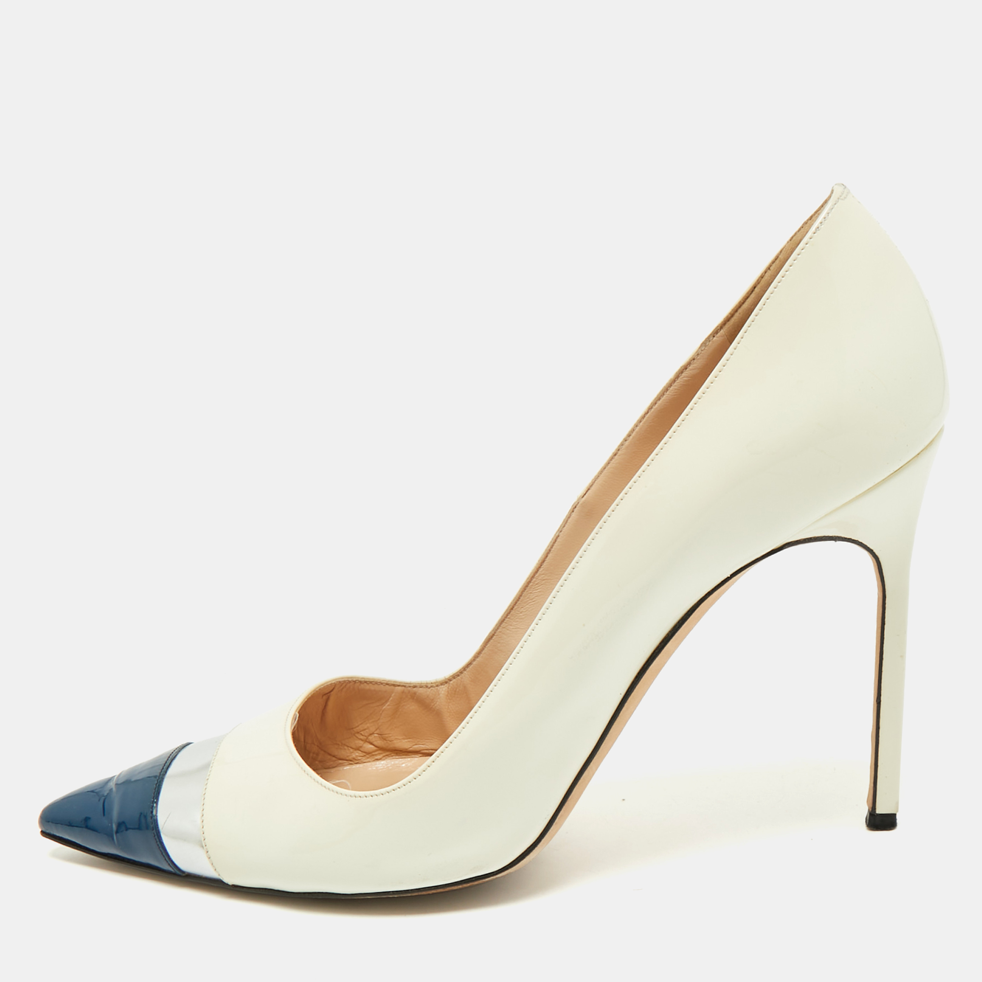 Pre-owned Manolo Blahnik Off White/navy Blue Patent Leather Pointed Toe Pumps Size 40.5