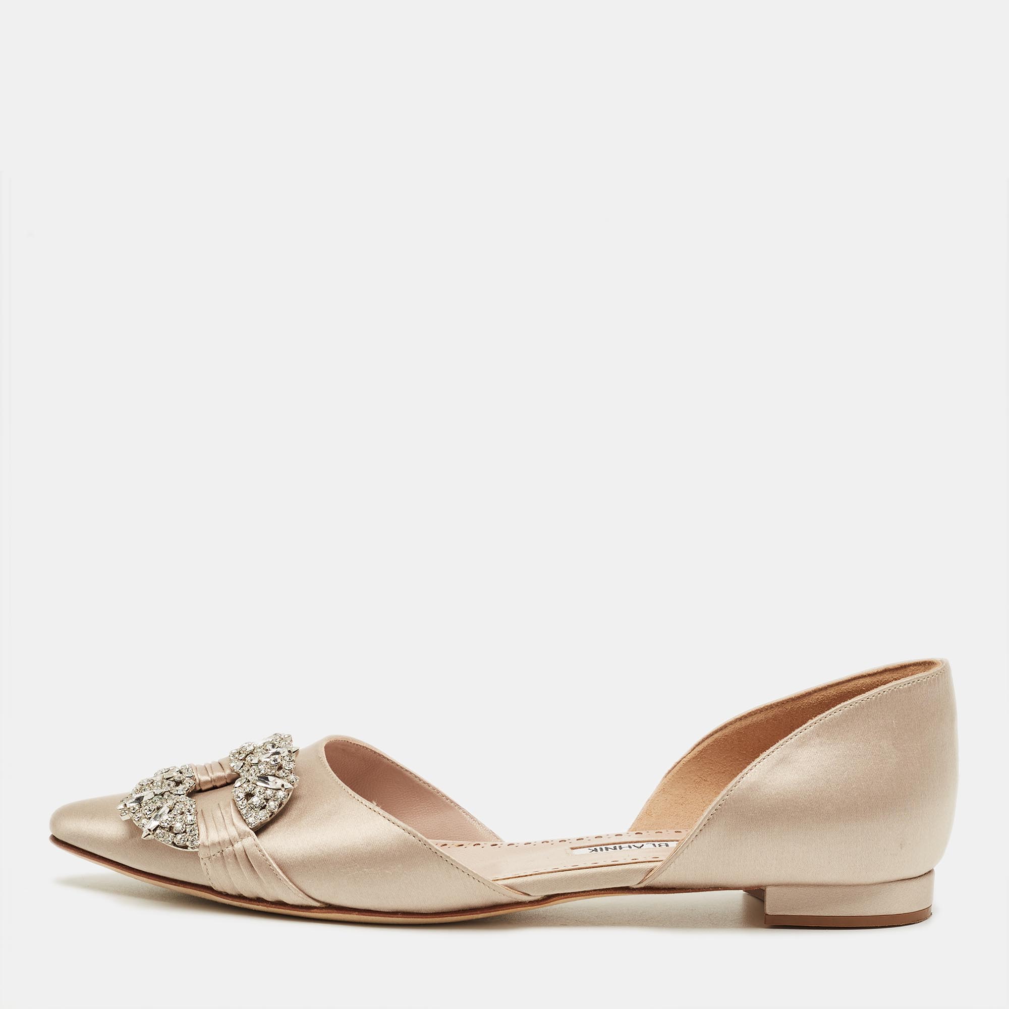 Pre-owned Manolo Blahnik Beige Satin Luanda Crystal Embellish Ballet Flats Size 38 In Sand