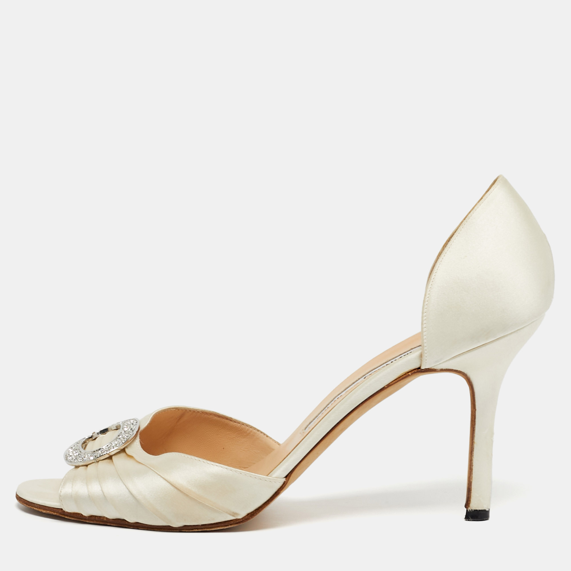 

Manolo Blahnik Cream Satin Sedaraby D'orsay Pumps Size