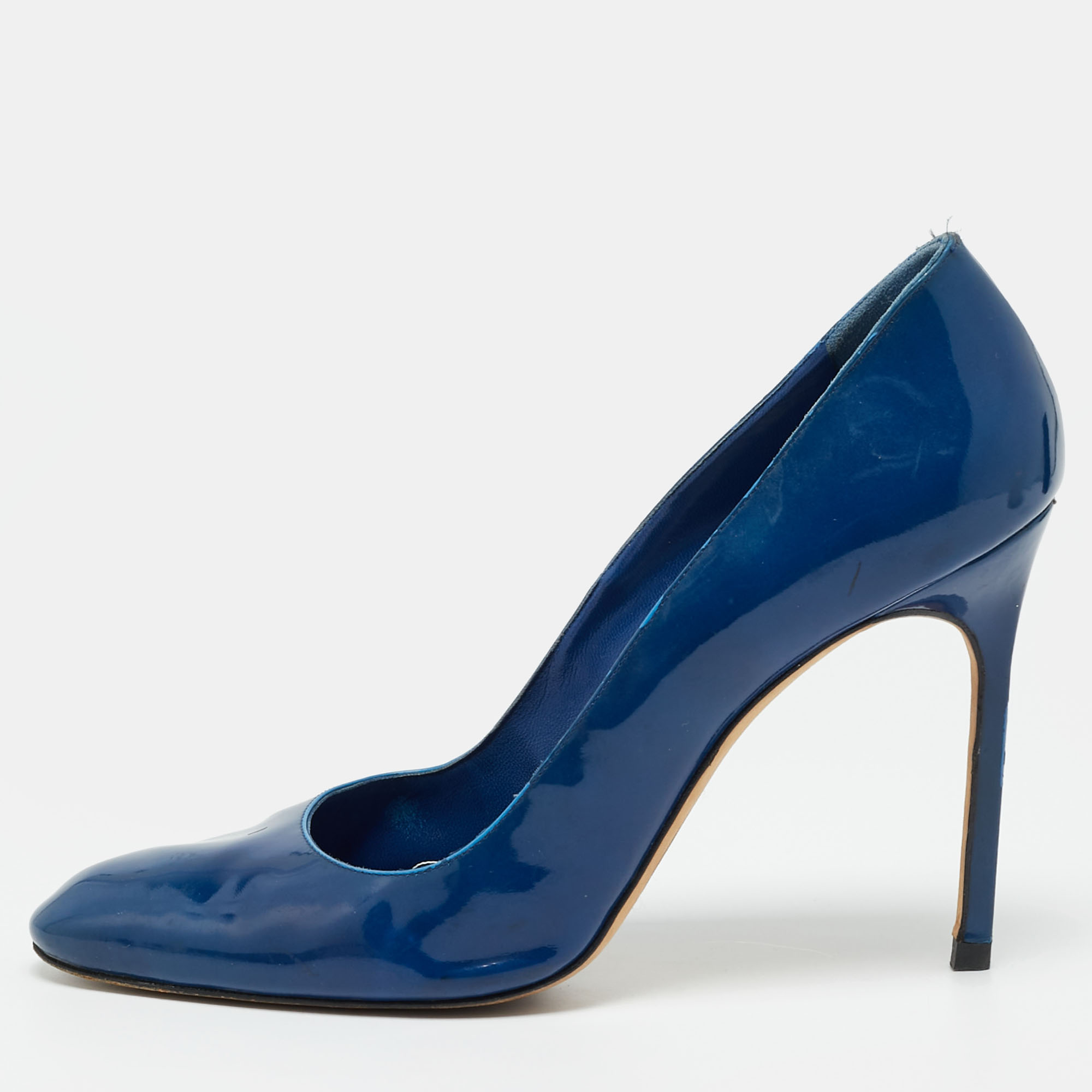 

Manolo Blahnik Size  Blue Patent Leather Almond Toe Pumps