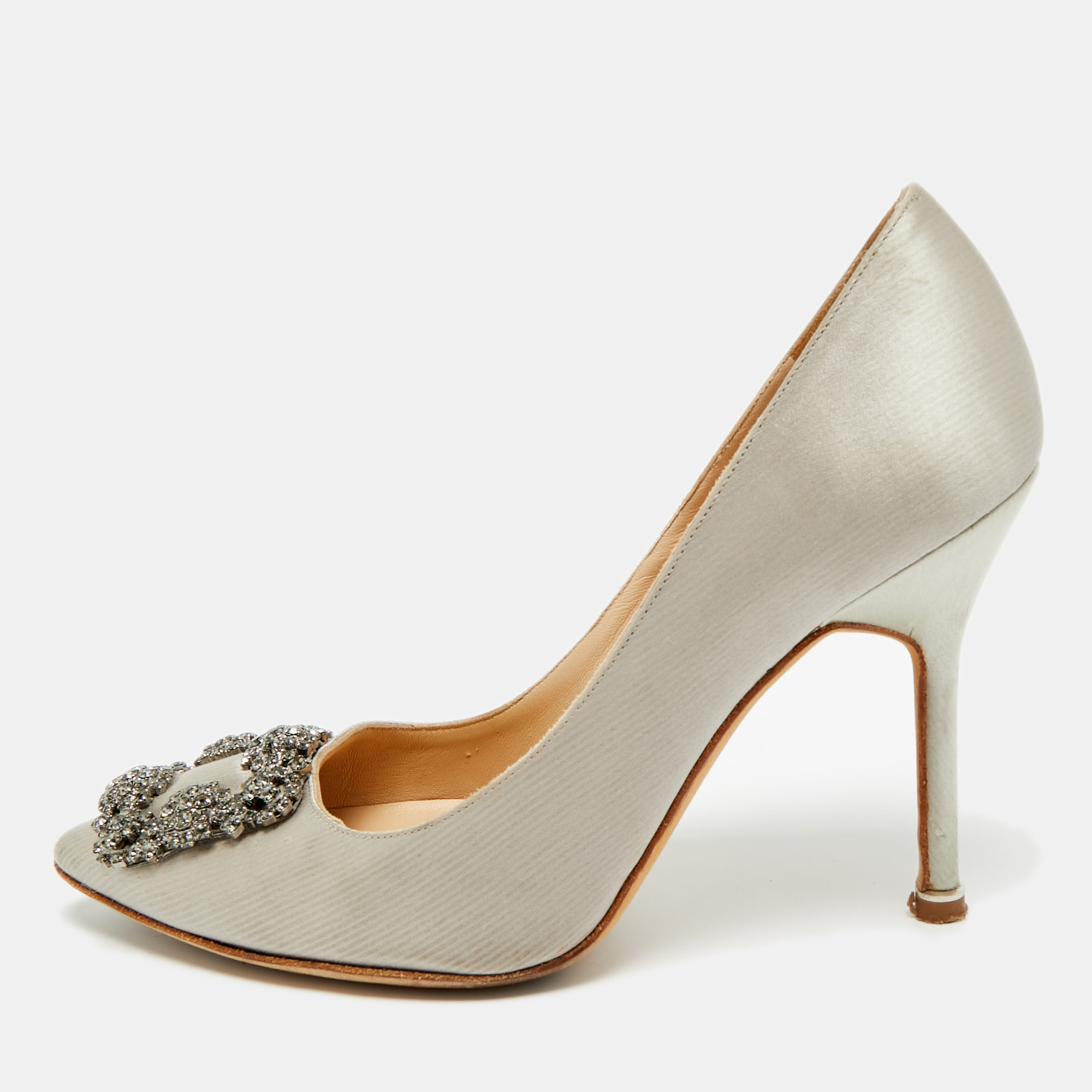 

Manolo Blahnik Hangisi Size  Grey Satin Pumps