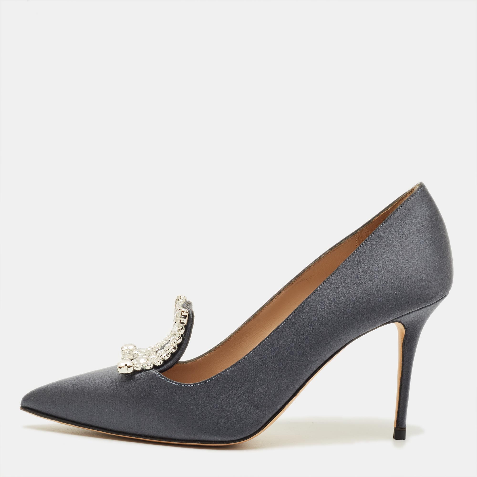 

Manolo Blahnik Borlak Size  Grey Satin Pumps