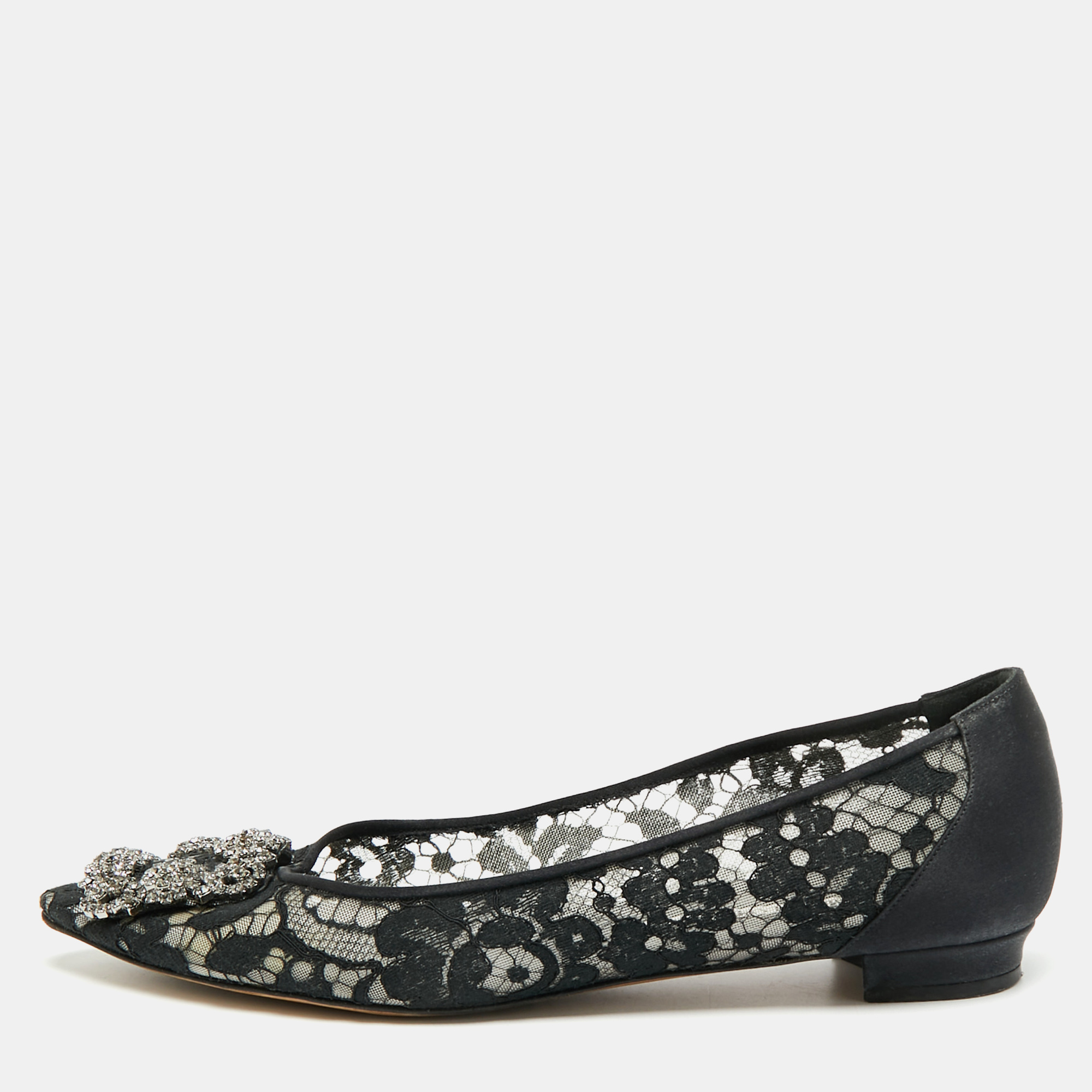 

Manolo Blahnik Hangisi Size  Black Lace and Satin Ballet Flats