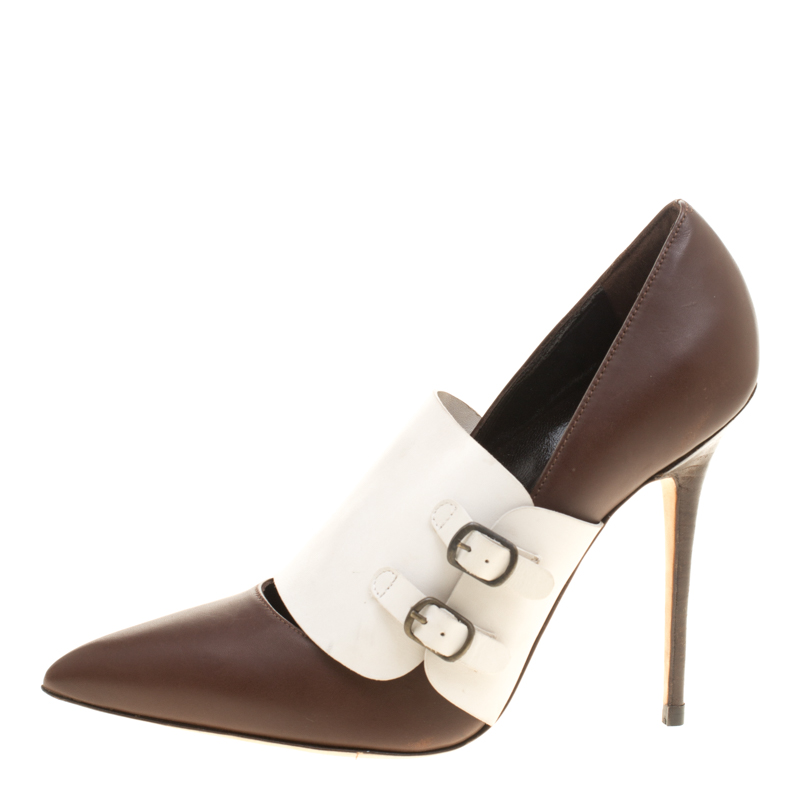 

Manolo Blahnik Brown/White Leather Encajada Buckle Accented Pointed Toe Pumps Size