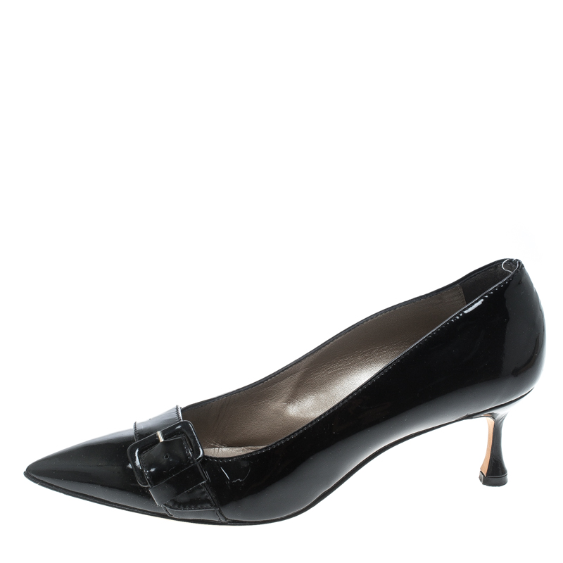 

Manolo Blahnik Black Patent Leather Buckle Embellished Pumps Size