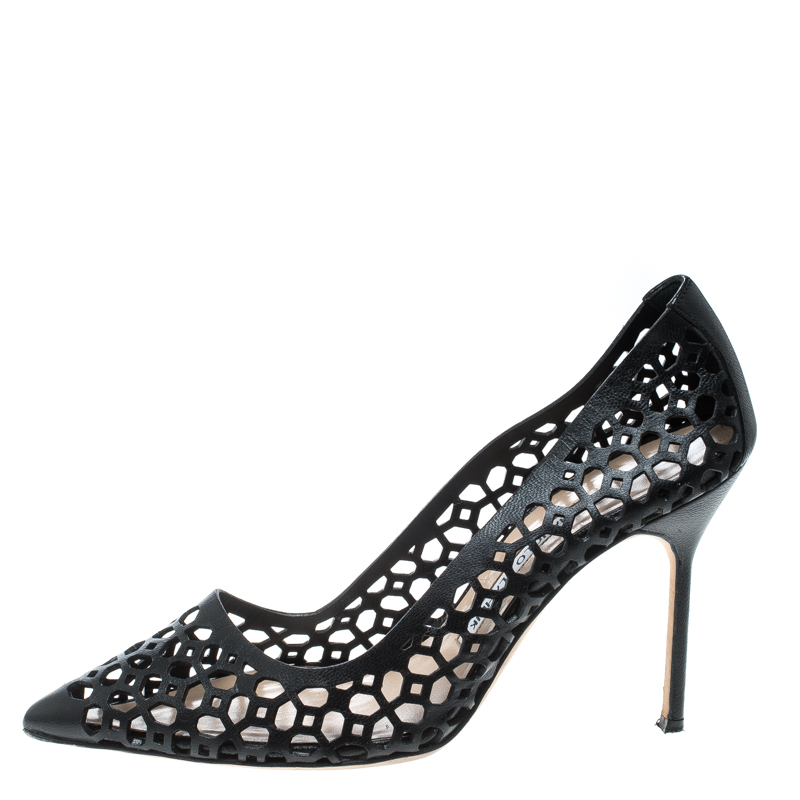

Manolo Blahnik Black Laser Cut Leather Pointed Toe Pumps Size