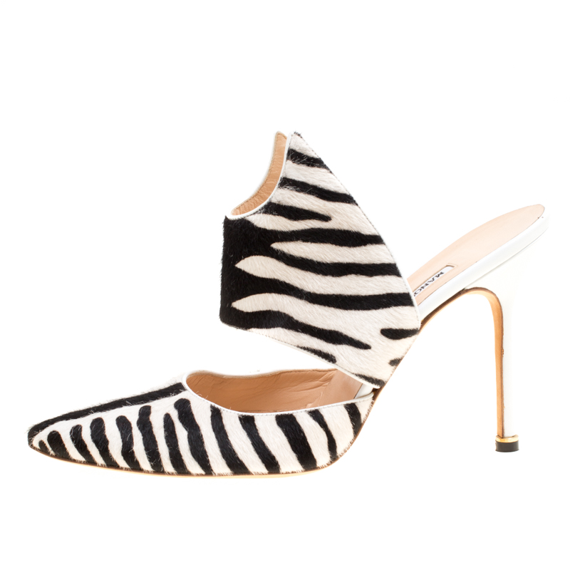 

Manolo Blahnik Monochrome Zebra Print Calf Hair Pointed Toe Mules Size, White