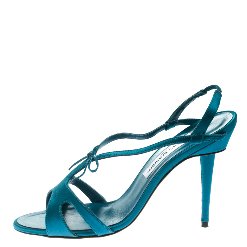 

Manolo Blahnik Blue Satin Bow Detail Slingback Sandals Size