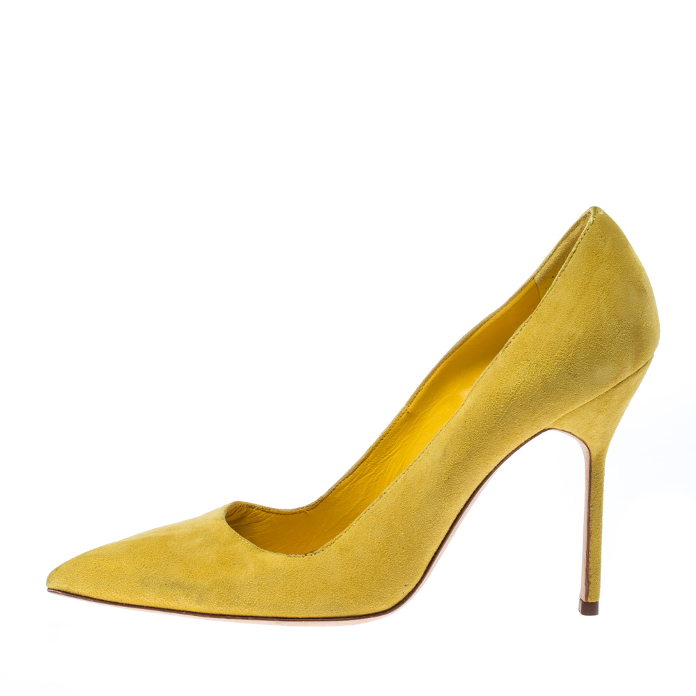 

Manolo Blahnik Yellow Suede Ponited Toe Pumps Size