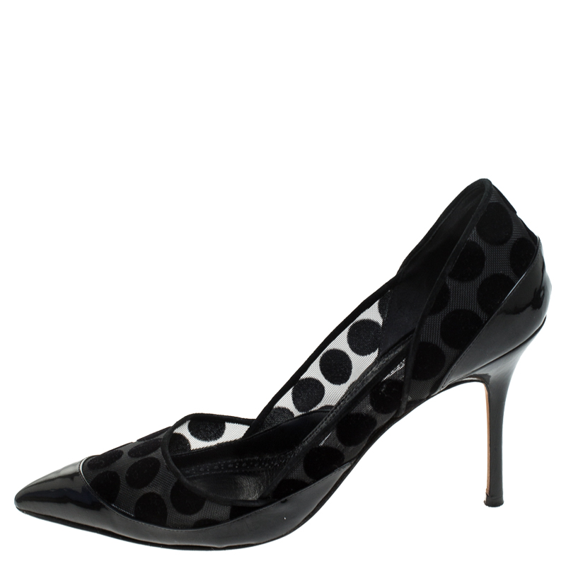 

Manolo Blahnik Black Mesh And Patent Leather Polka Dot Pointed Toe Pumps Size