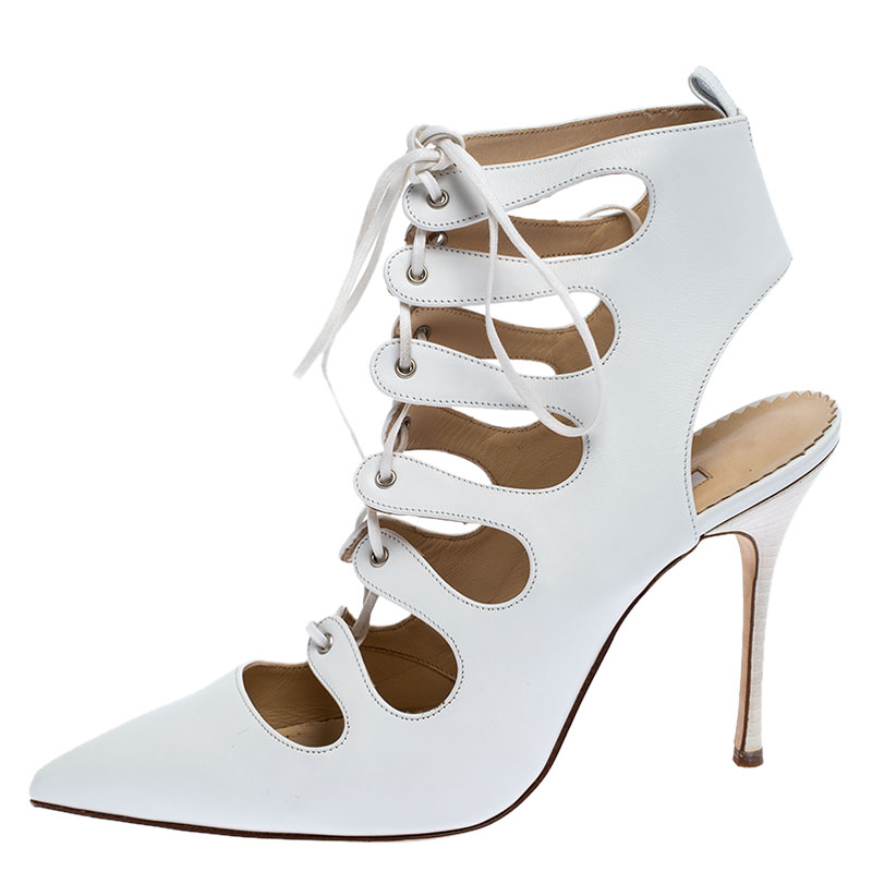 

Manolo Blahnik White Leather Latta Cut Out Lace Up Pointed Toe Sandals Size