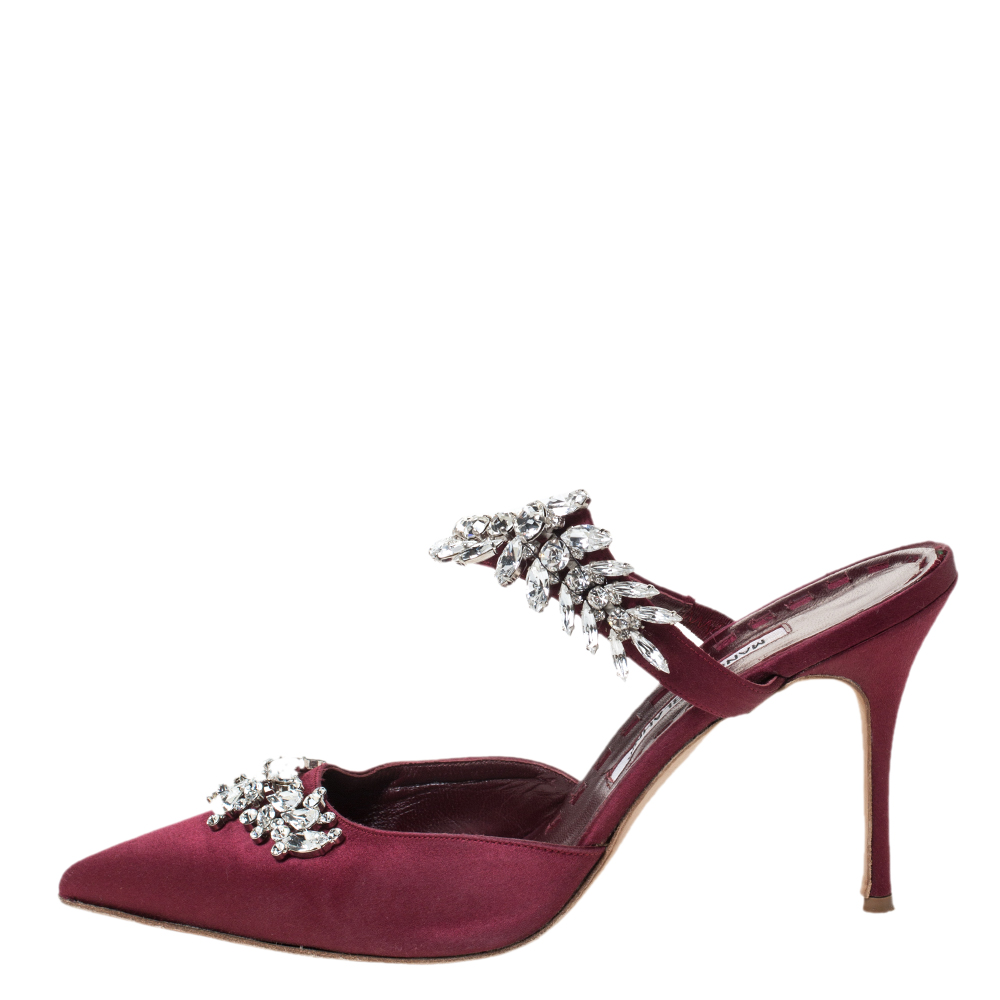 

Manolo Blahnik Burgundy Satin Lurum Crystal Embellished Pointed Toe Sandals Size