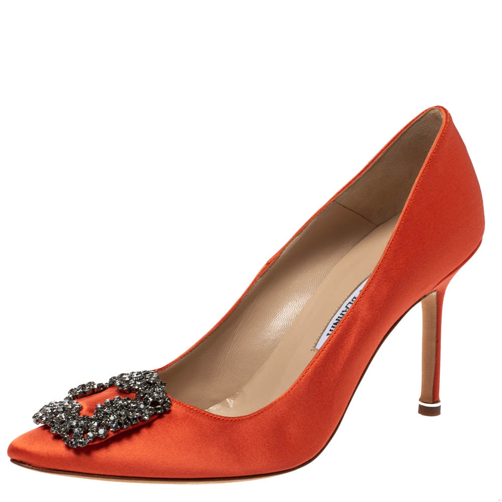 Pre Owned Manolo Blahnik Coral Satin Hangisi Pumps Size 38