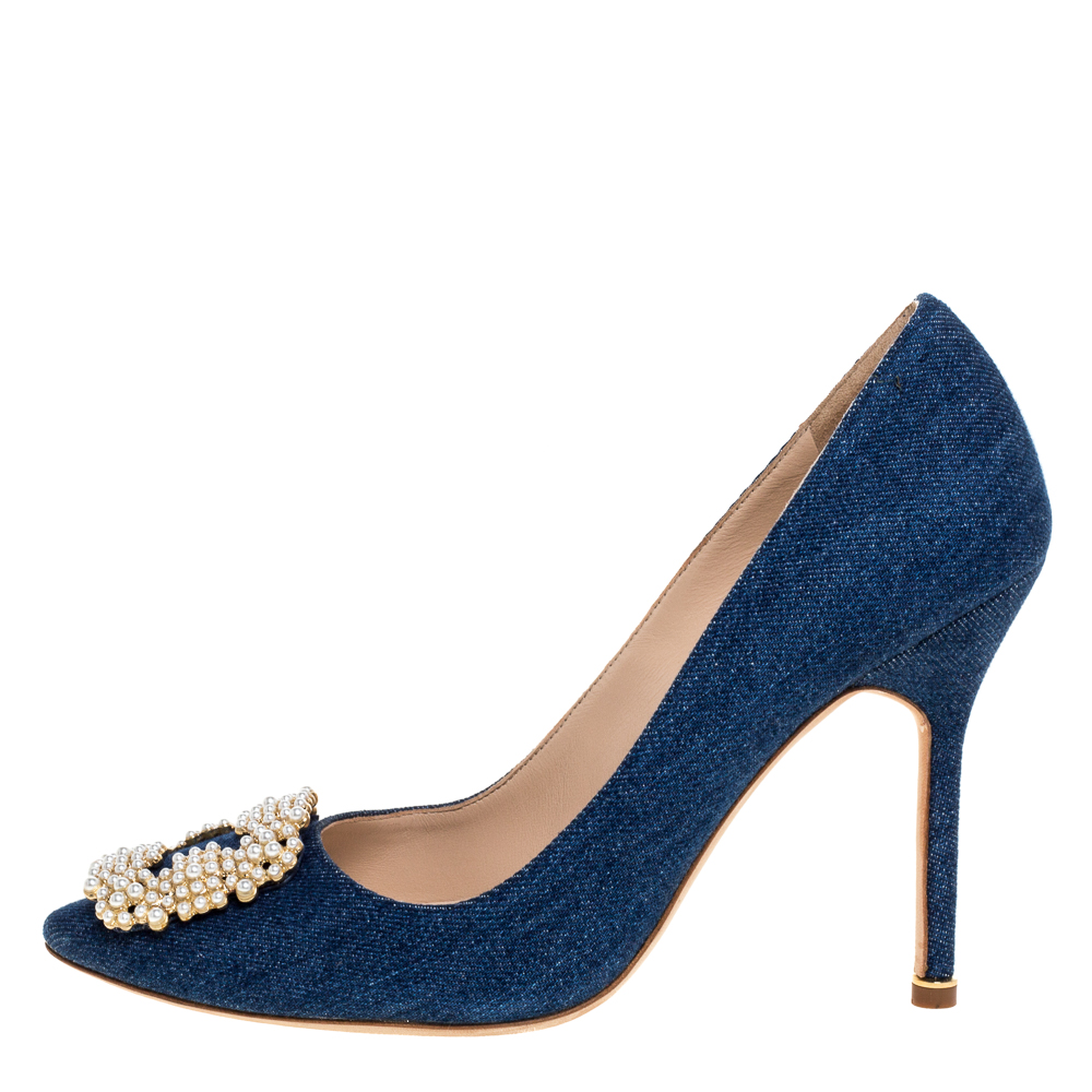 

Manolo Blahnik Blue Denim Fabric Hangisi Pearl Embellished Pumps Size