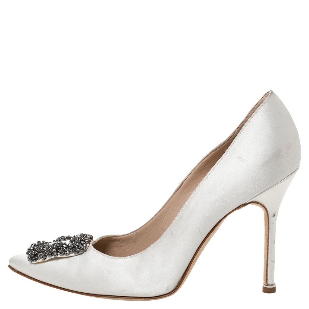 

Manolo Blahnik White Satin Hangisi Crystal Embellished Pumps Size